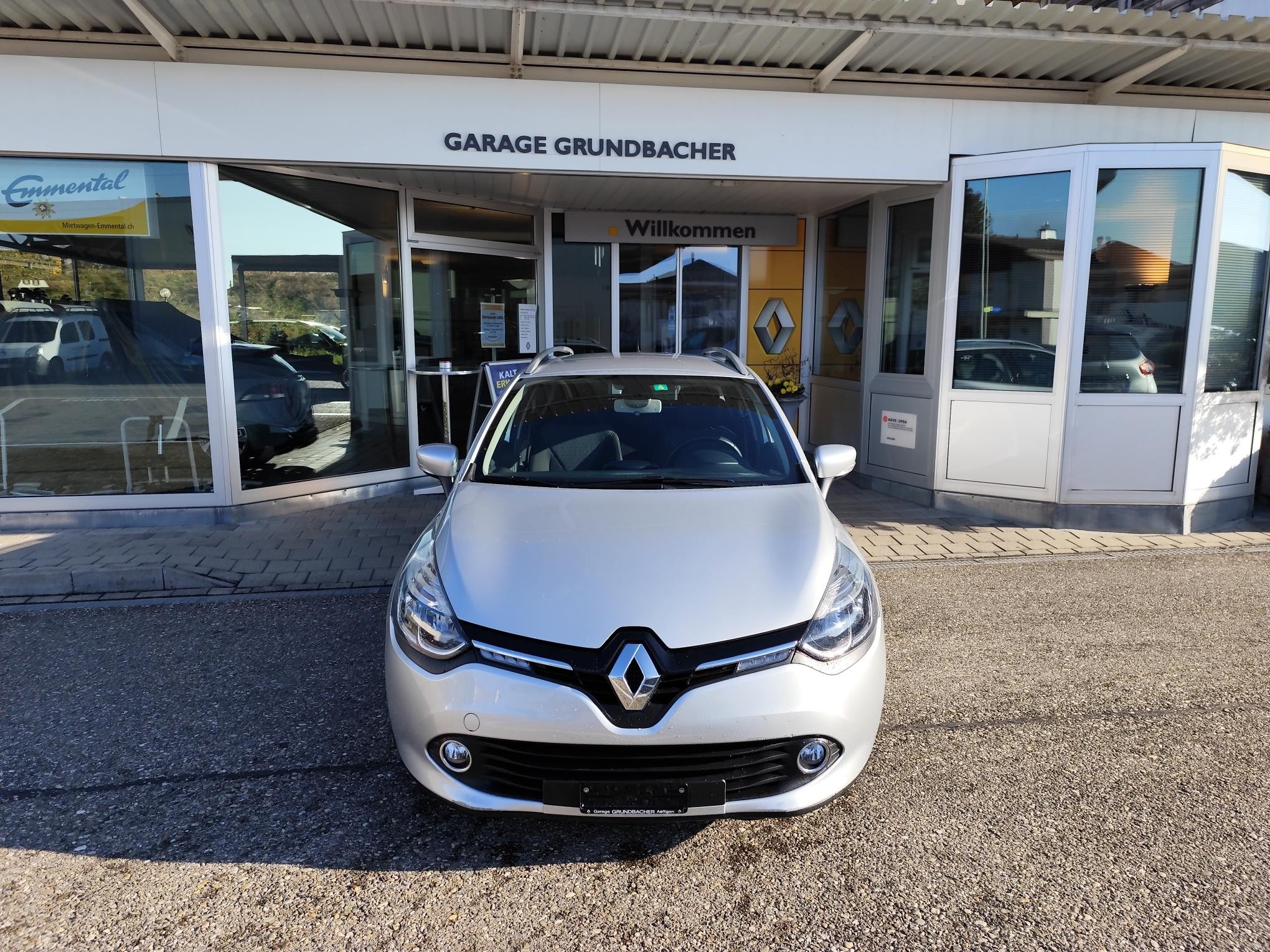 RENAULT Clio Grandtour 1.2 16V T Swiss Edition EDC