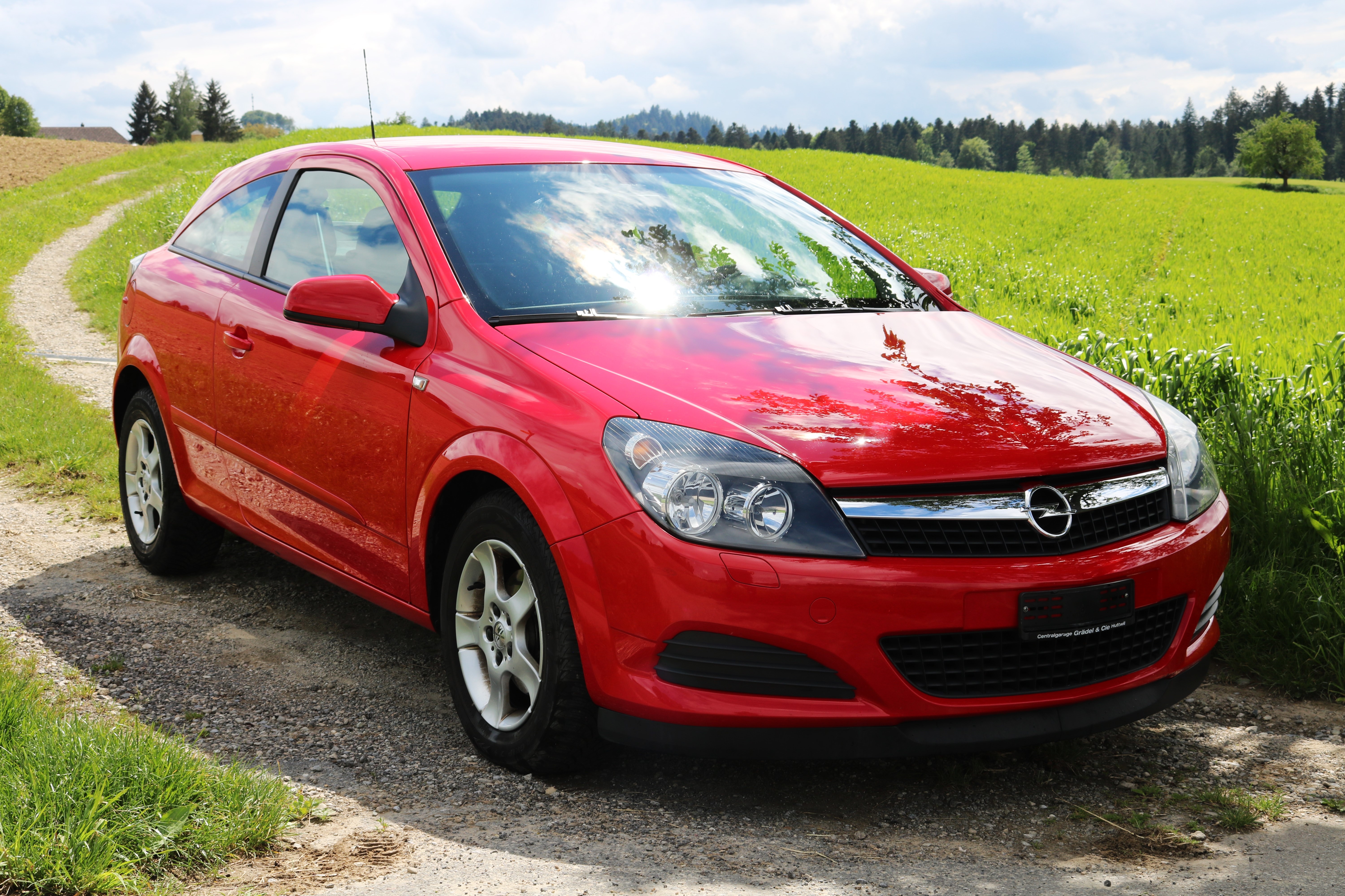 OPEL Astra GTC 1.8i 16V Enjoy