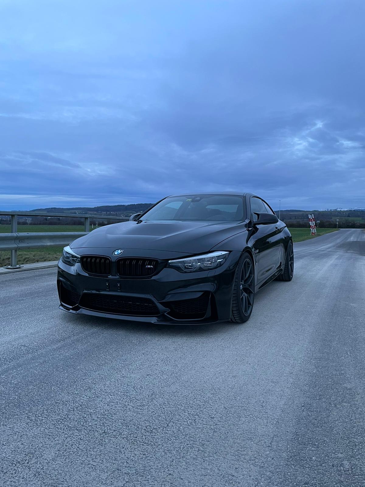 BMW M4 Coupé CS DKG