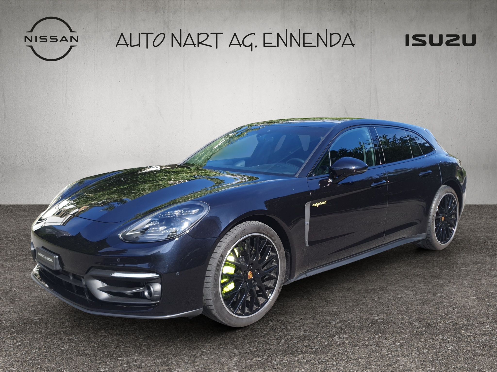 PORSCHE 4 E-Hybrid Sport Turismo Platinum Edition