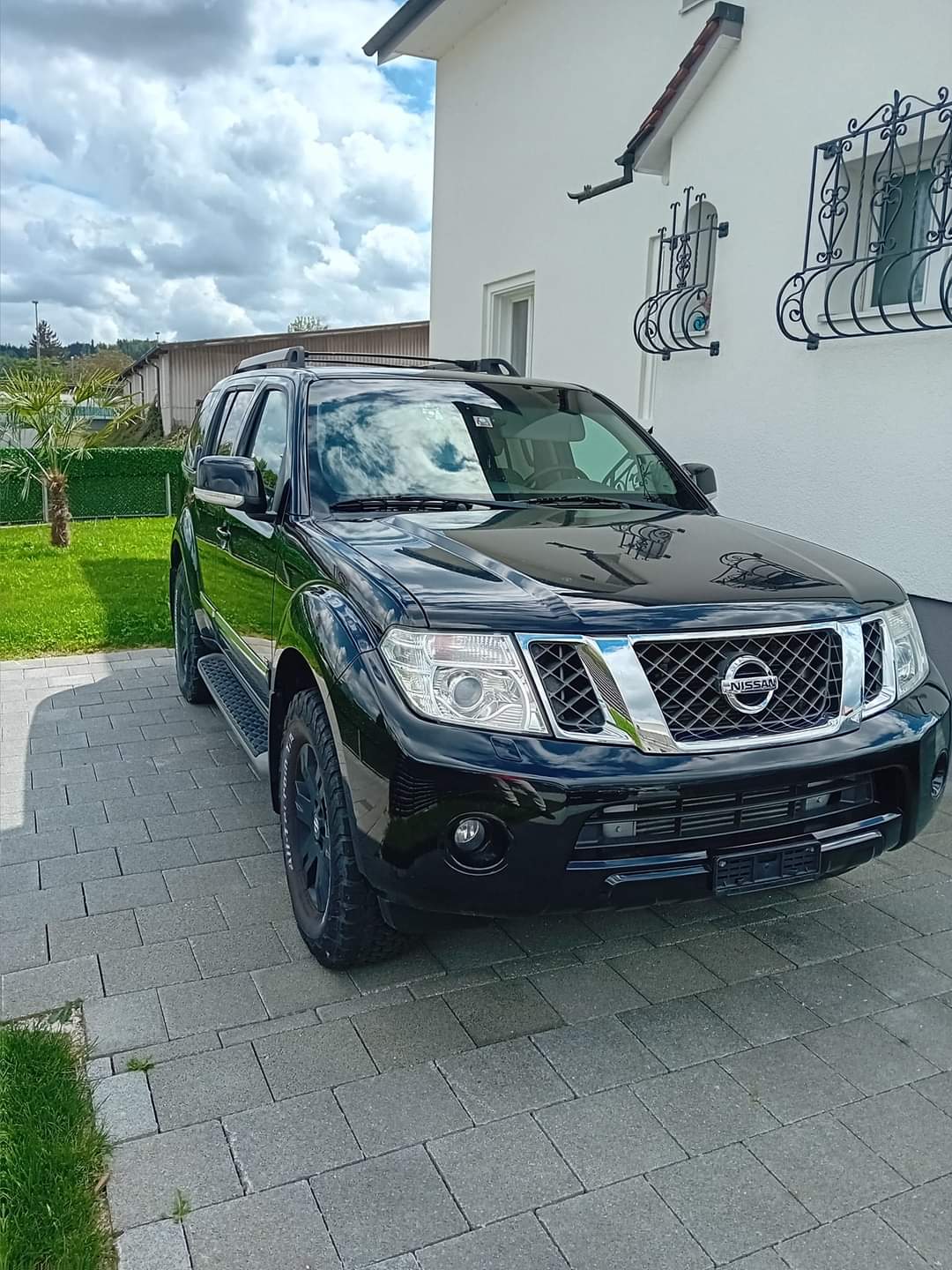 NISSAN PATHFINDER