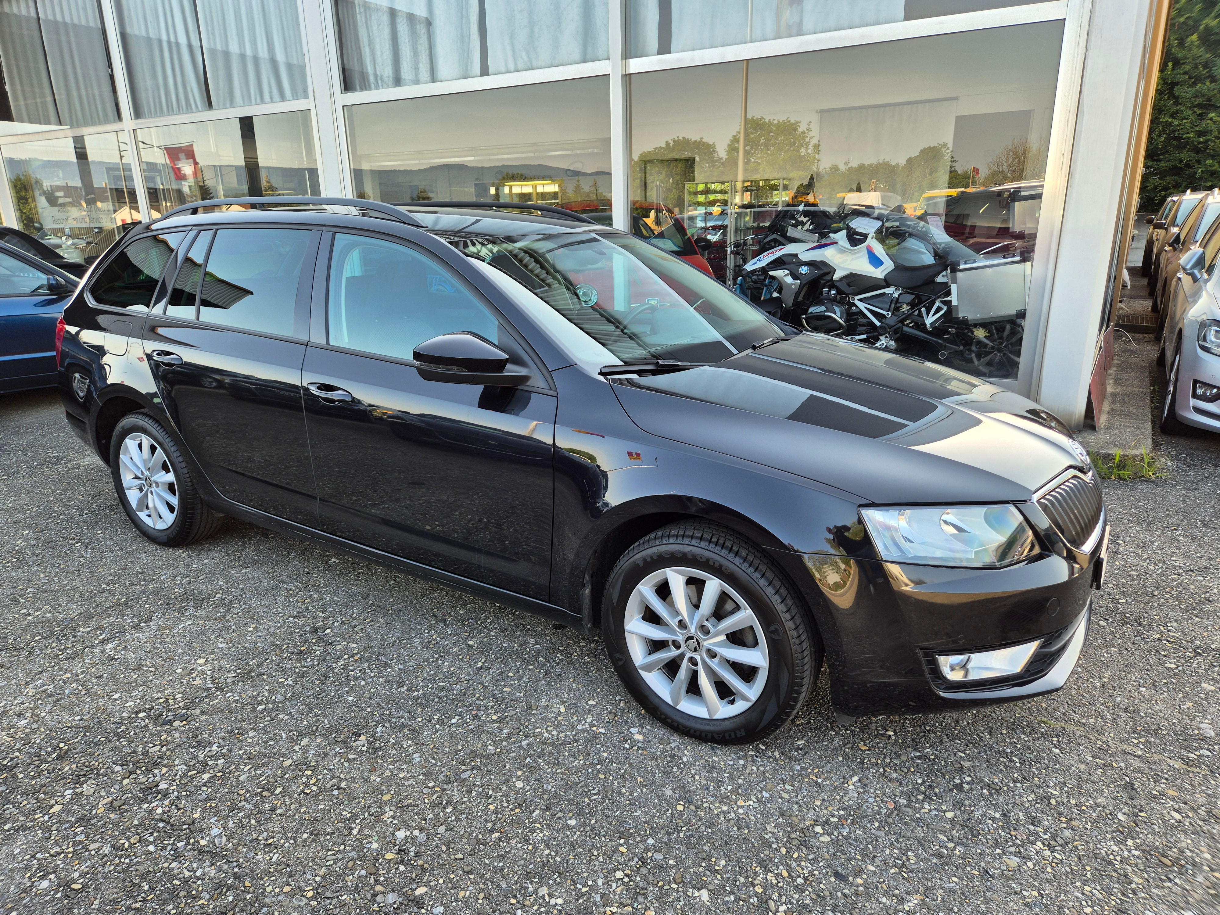 SKODA Octavia Combi 2.0 TDI Ambition DSG