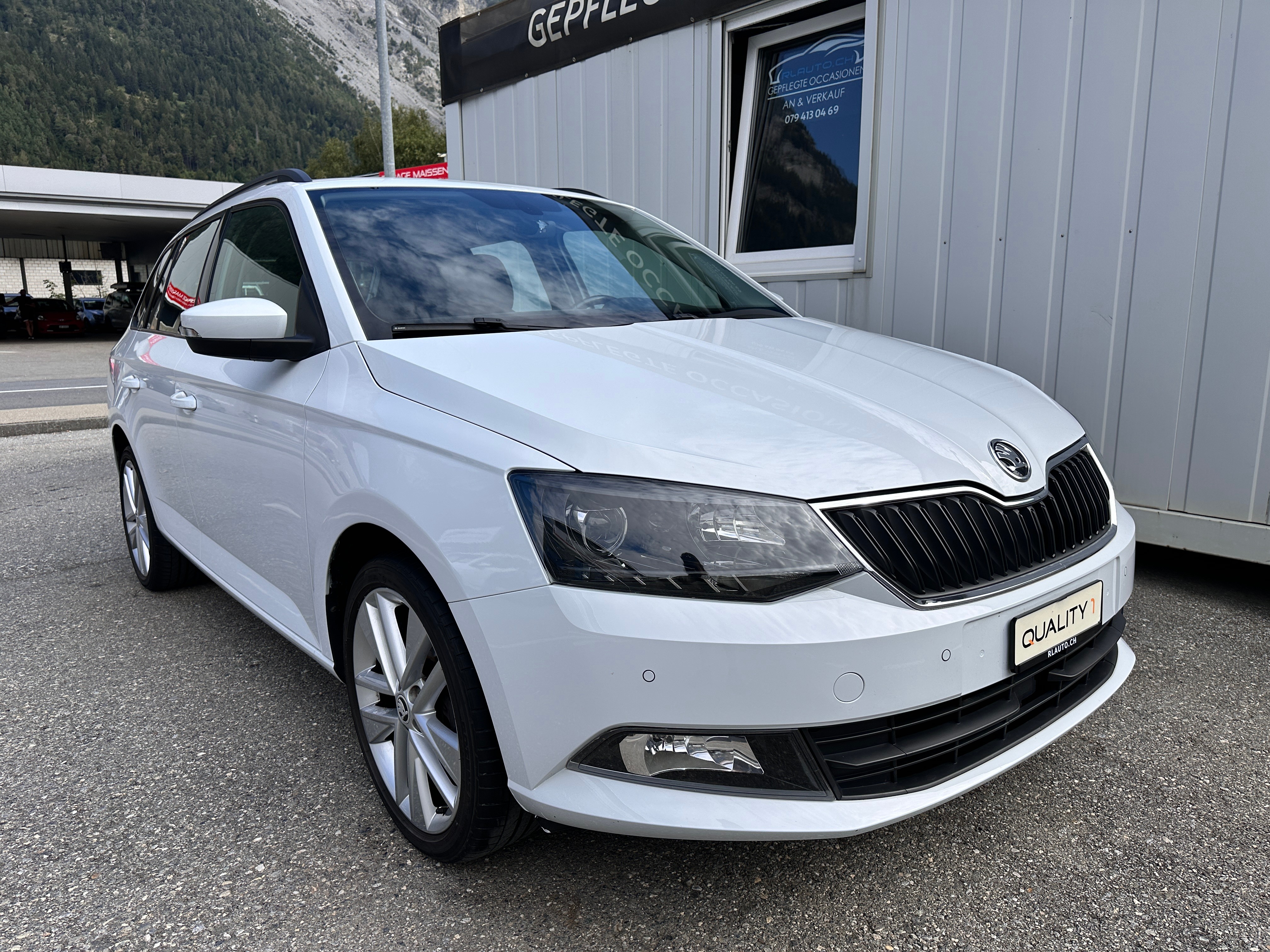 SKODA Fabia 1.2 TSI Ambition DSG