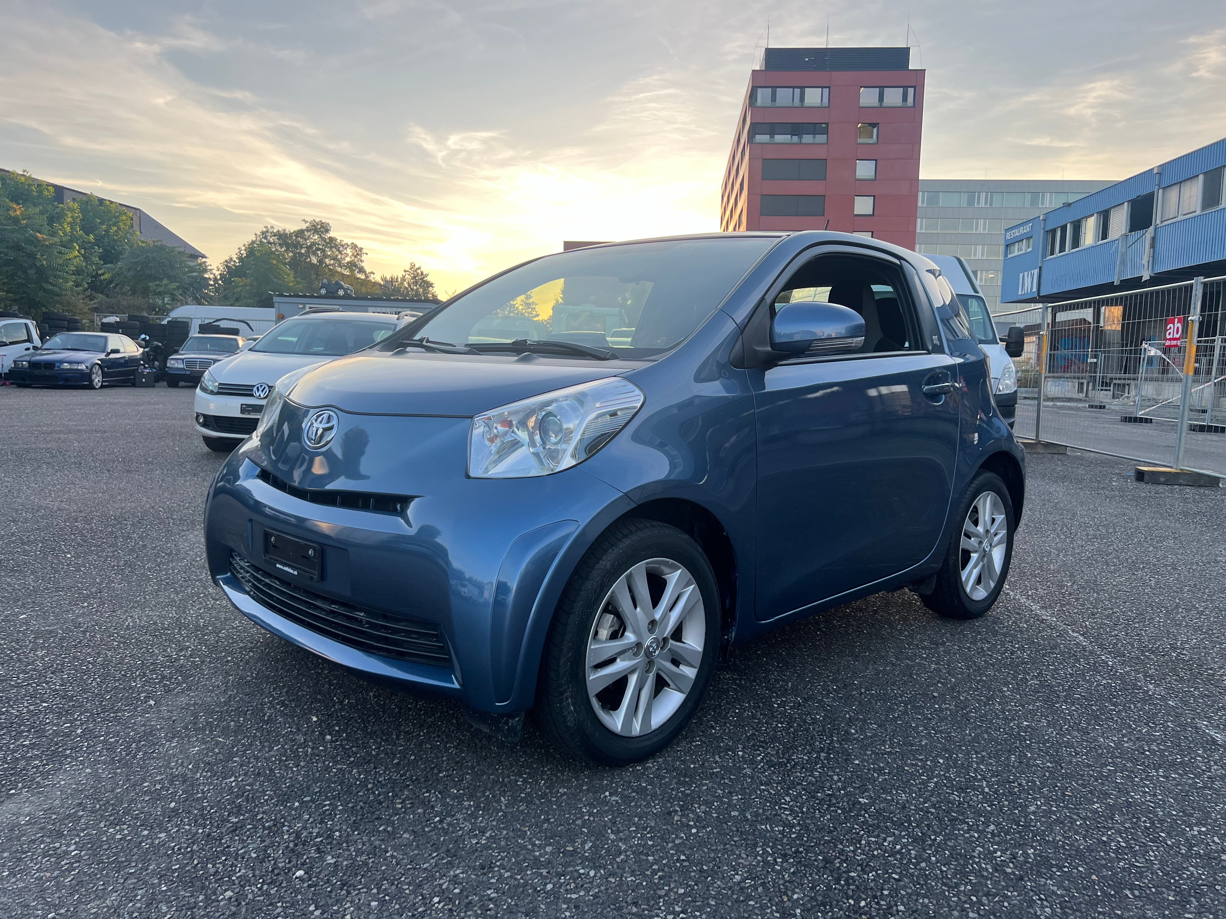 TOYOTA iQ 1.33 Dual VVT-i Luna Multidrive