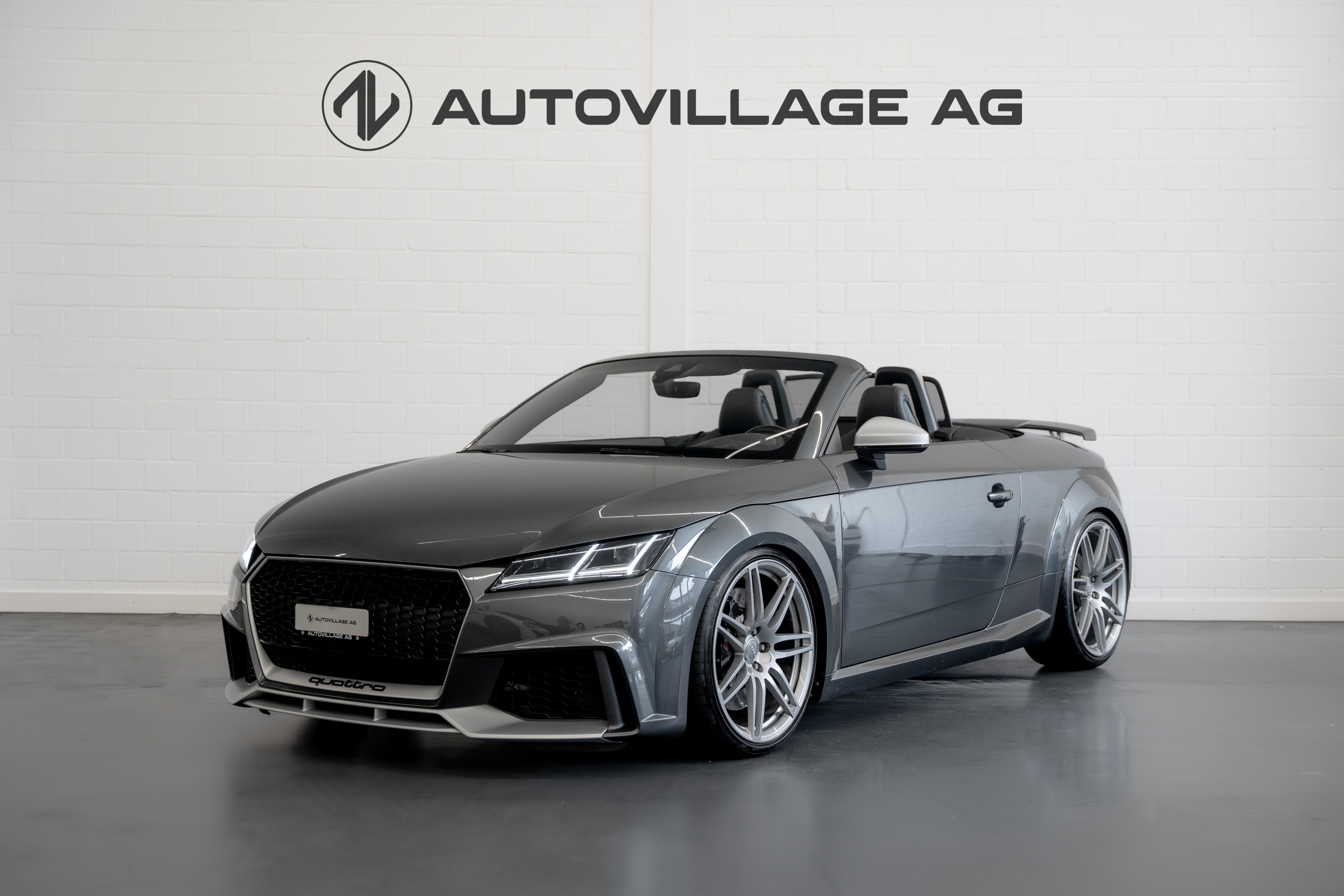 AUDI TT RS Roadster 2.5 TFSI quattro S-tronic APR 475