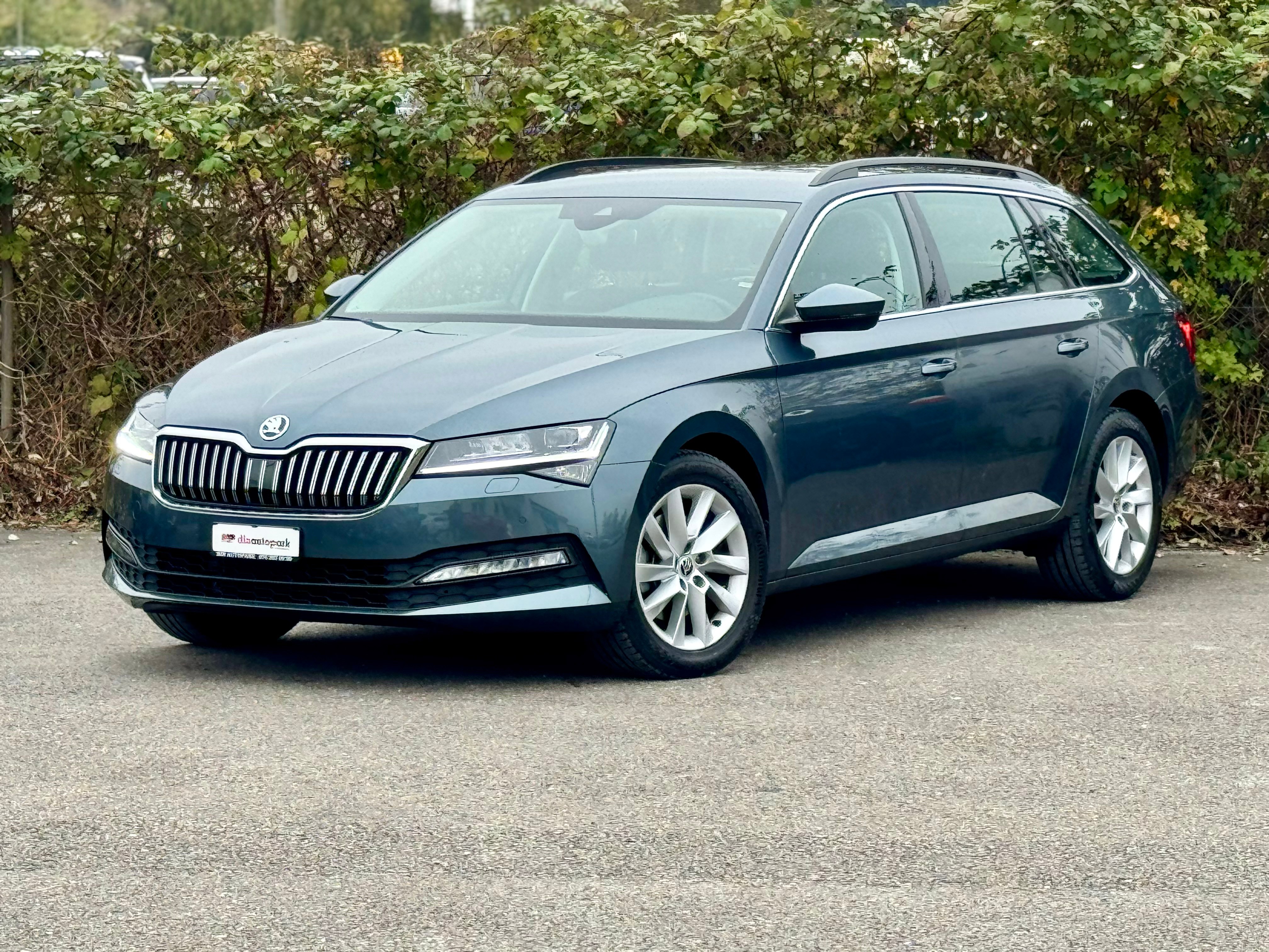 SKODA Superb Combi 2.0 TDi Ambition DSG *Frisch ab MFK*