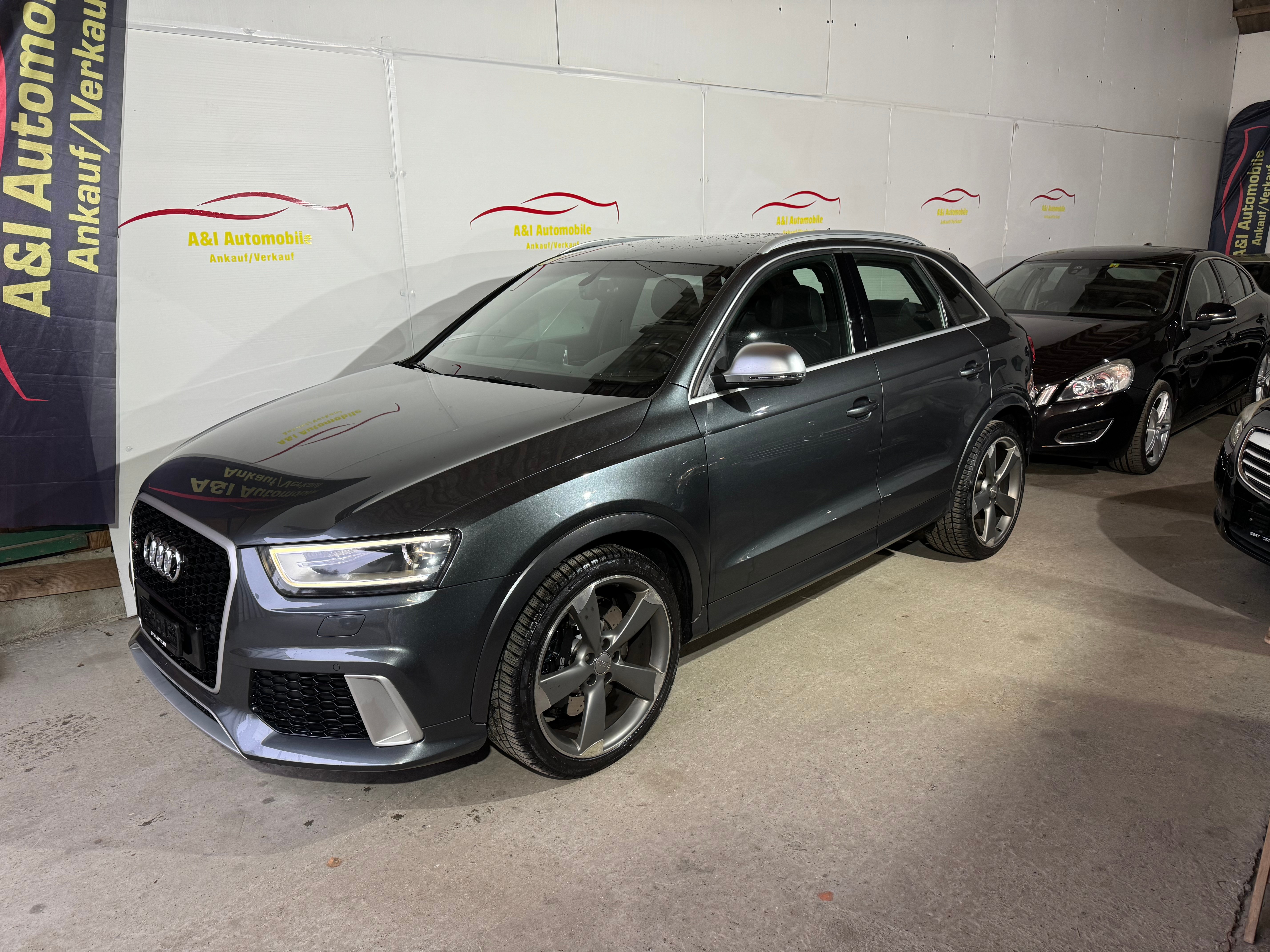 AUDI RS Q3 2.5 TFSI quattro S-tronic