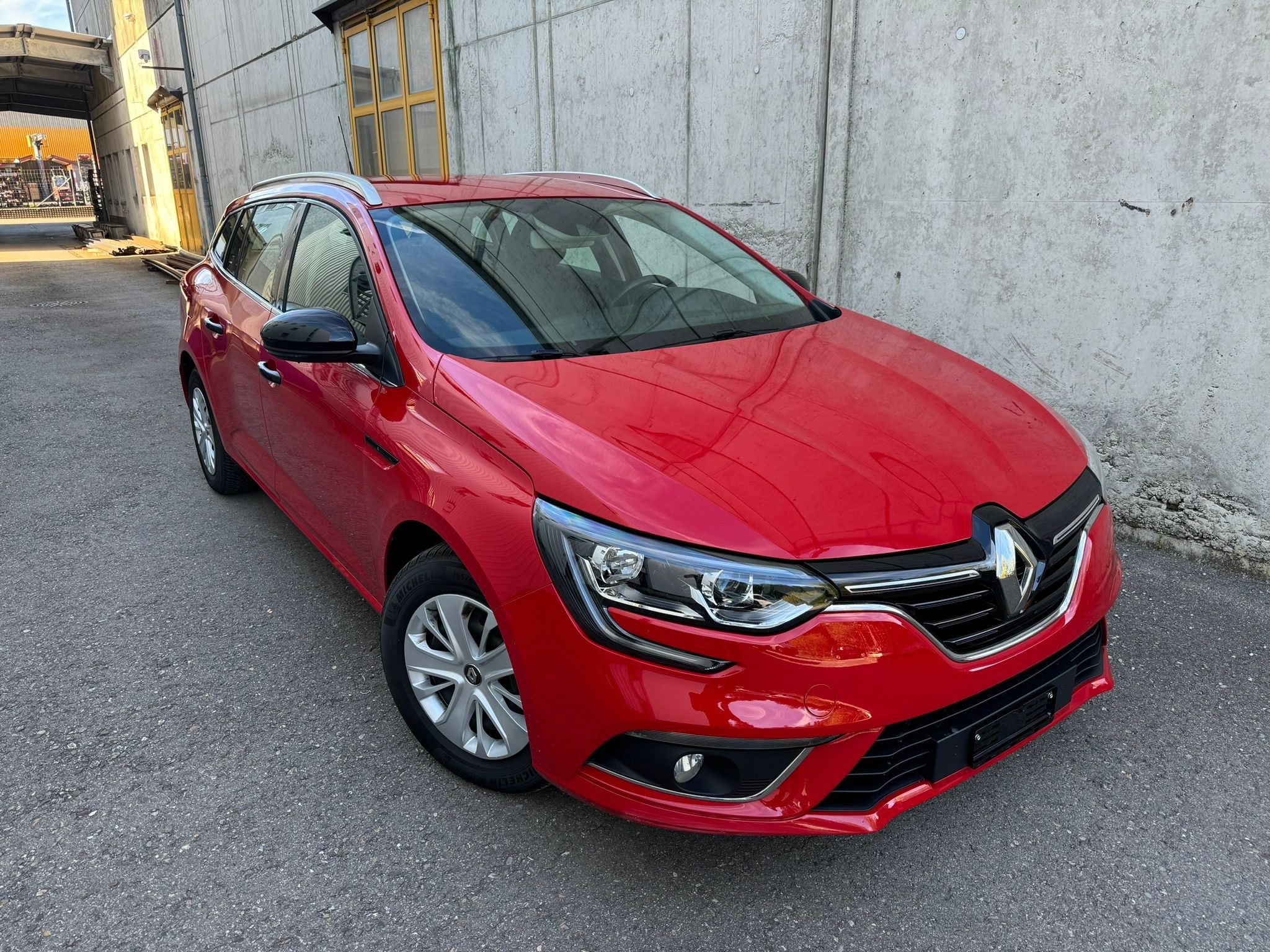 RENAULT Mégane Grandtour 1.5 dCi Zen EDC