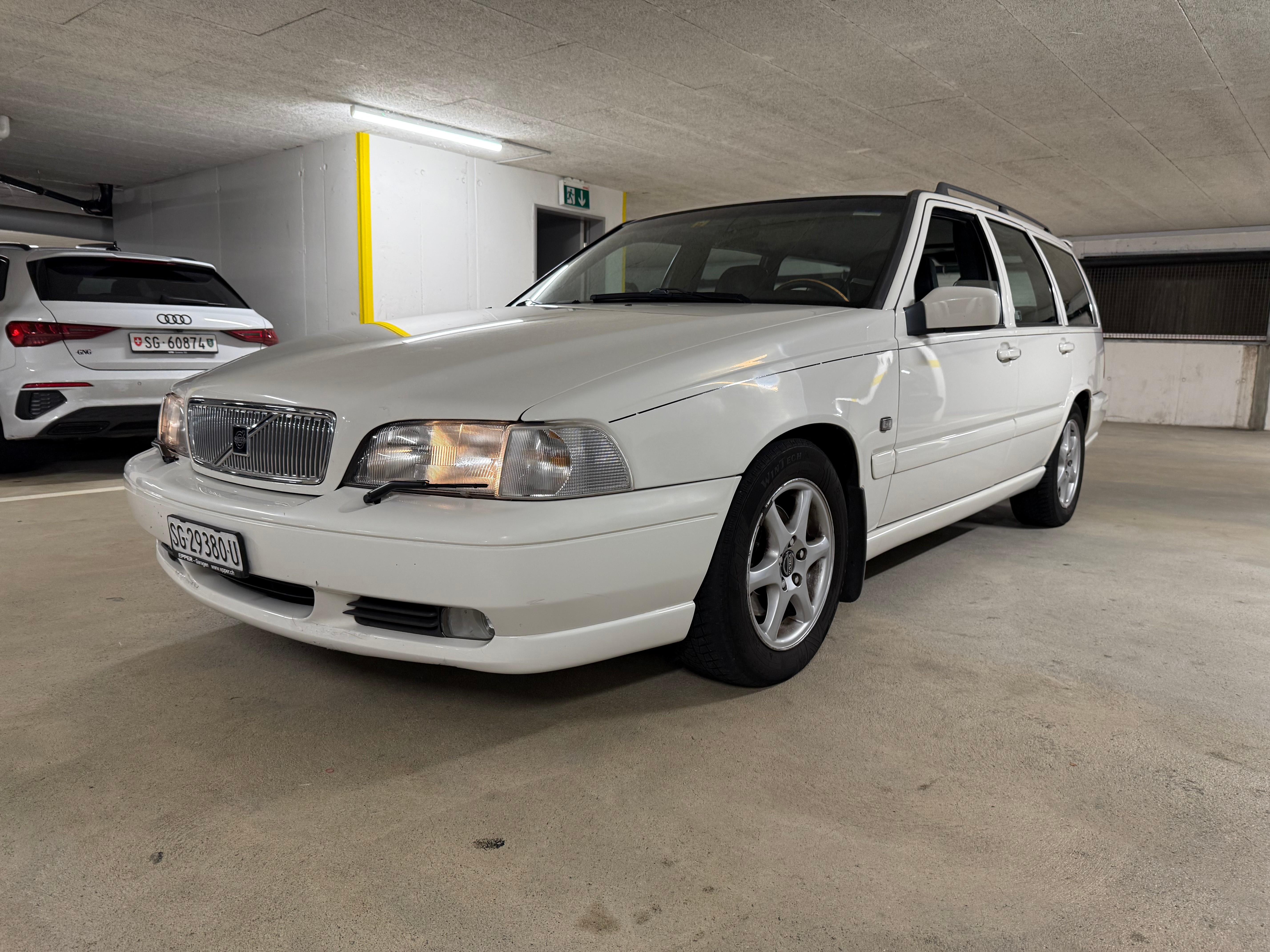 VOLVO V70 2.5 LPT