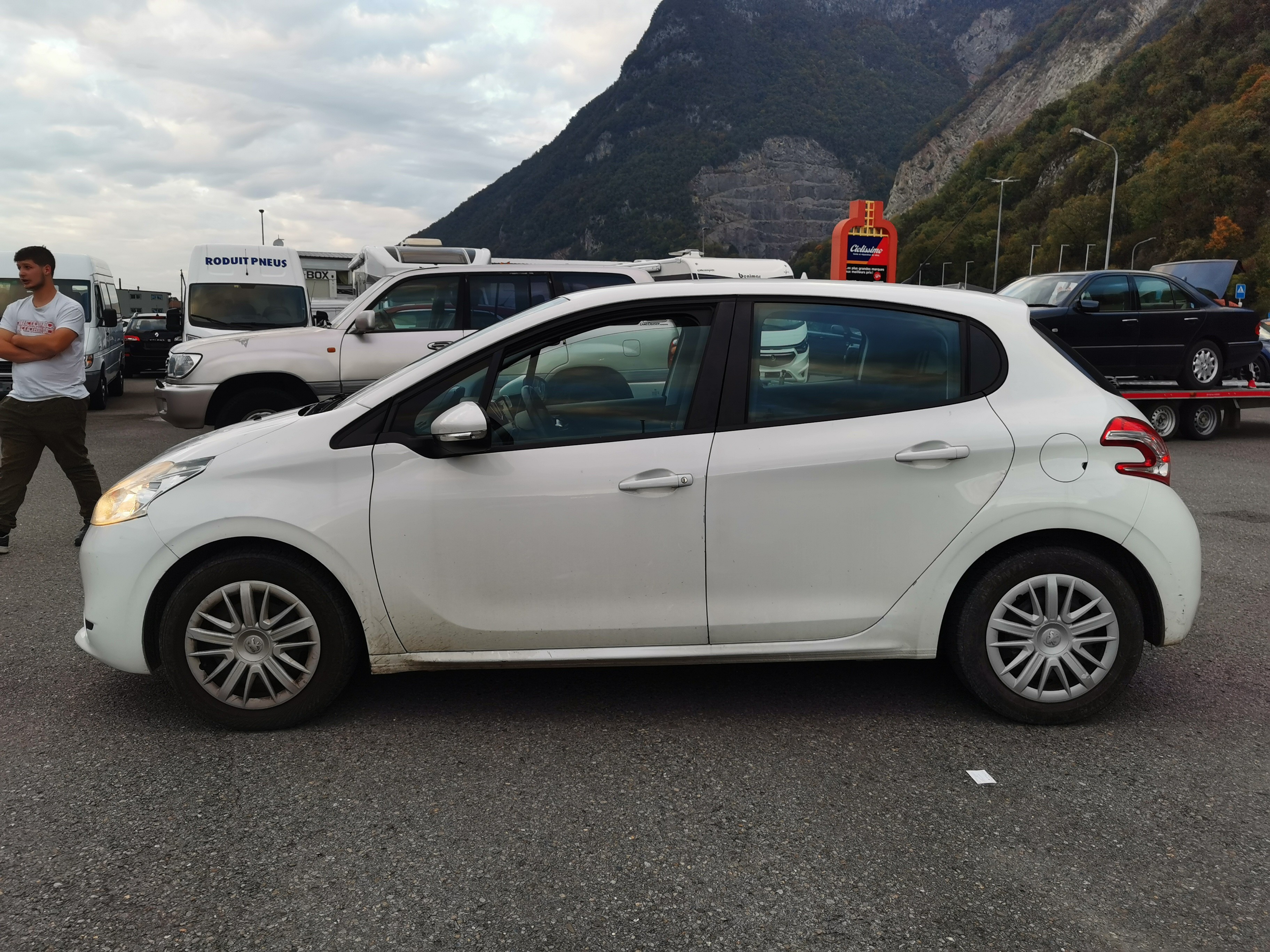 PEUGEOT 208 1.2 VTI Active