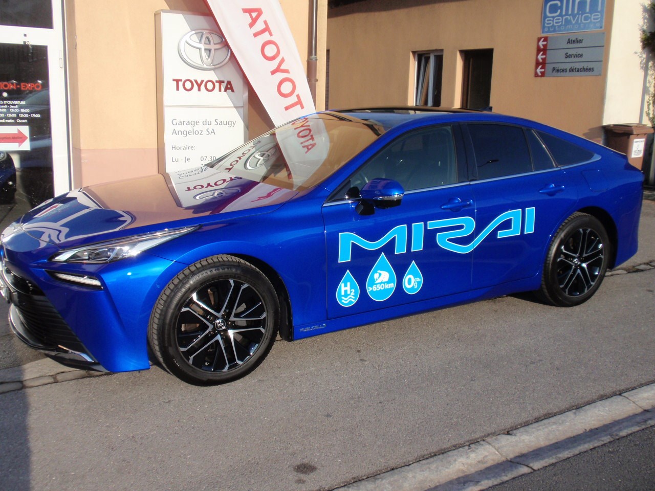 TOYOTA Mirai Fuel cell Platinum