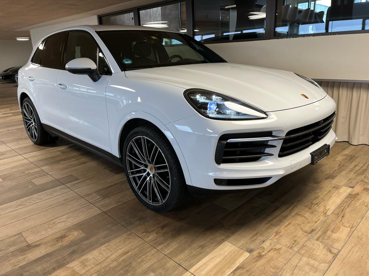 PORSCHE Cayenne S Platinum Edition