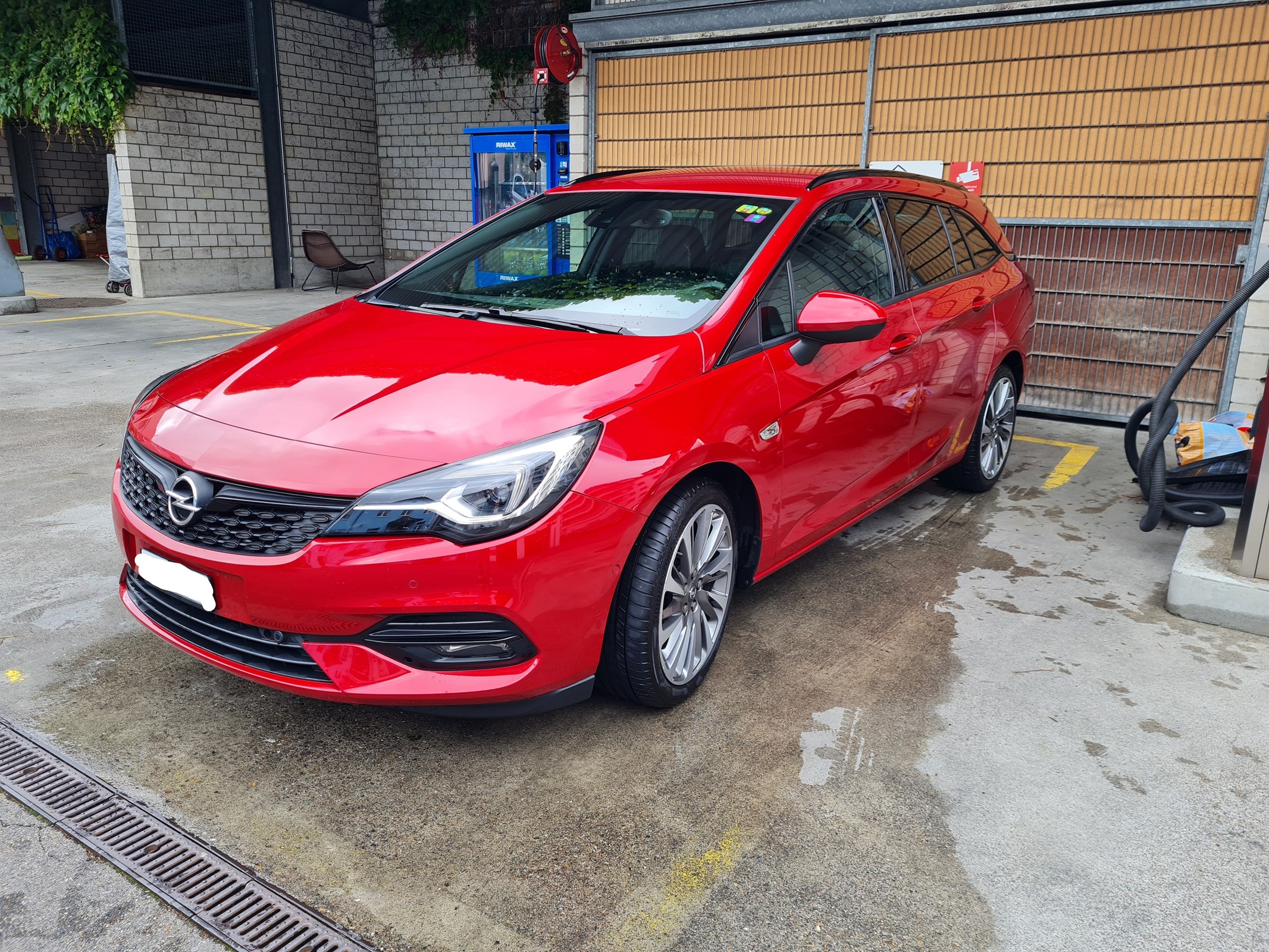 OPEL Astra Sports Tourer 1.2i Turbo Ultimate