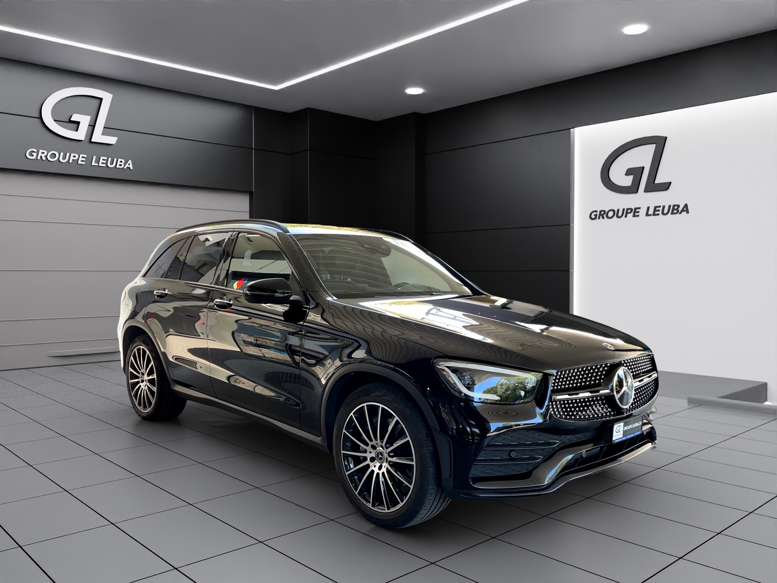 MERCEDES-BENZ GLC 200 AMG Line 4Matic 9G-Tronic