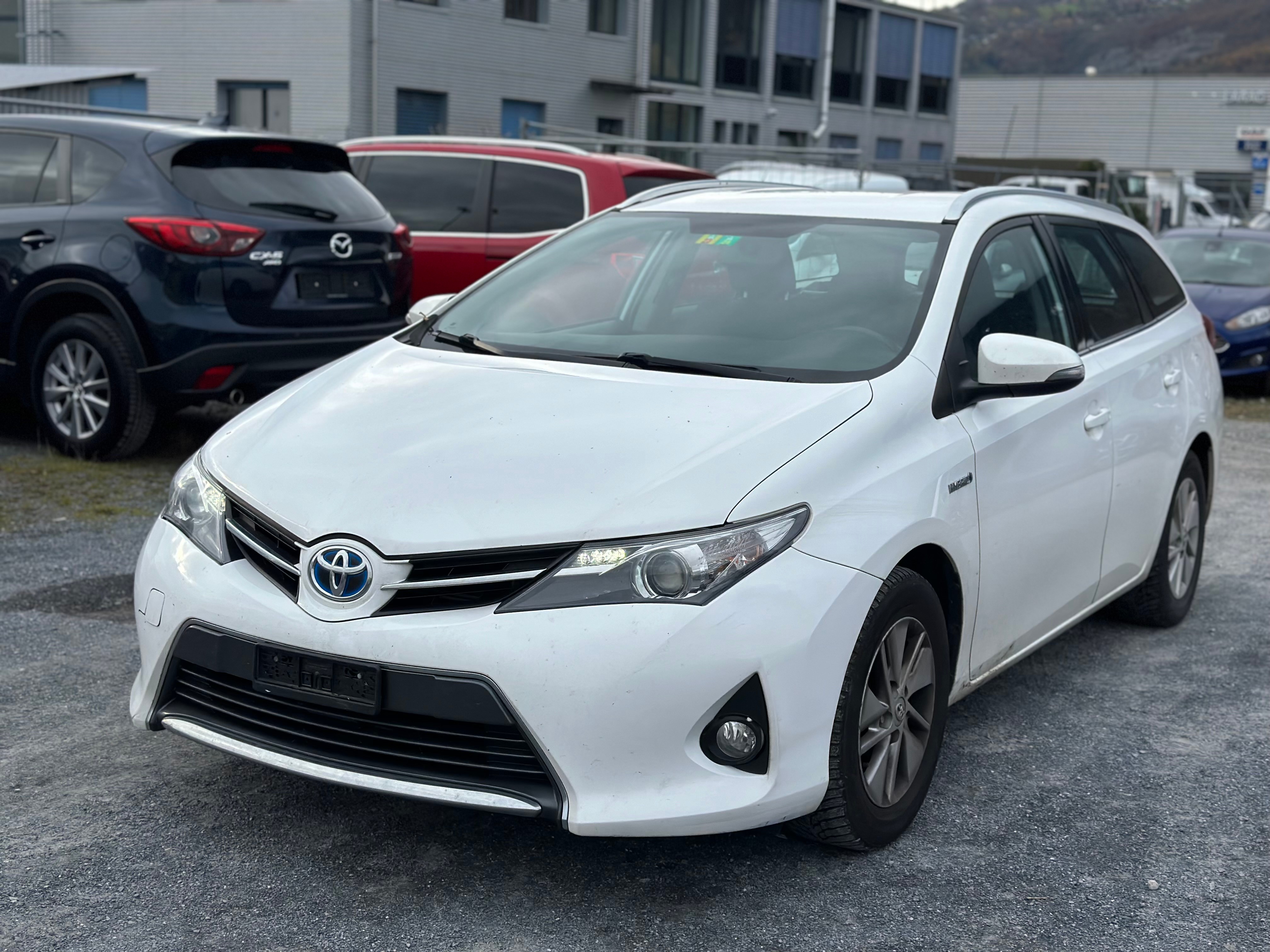 TOYOTA Auris Touring Sports 1.8 16V HSD Linea Luna