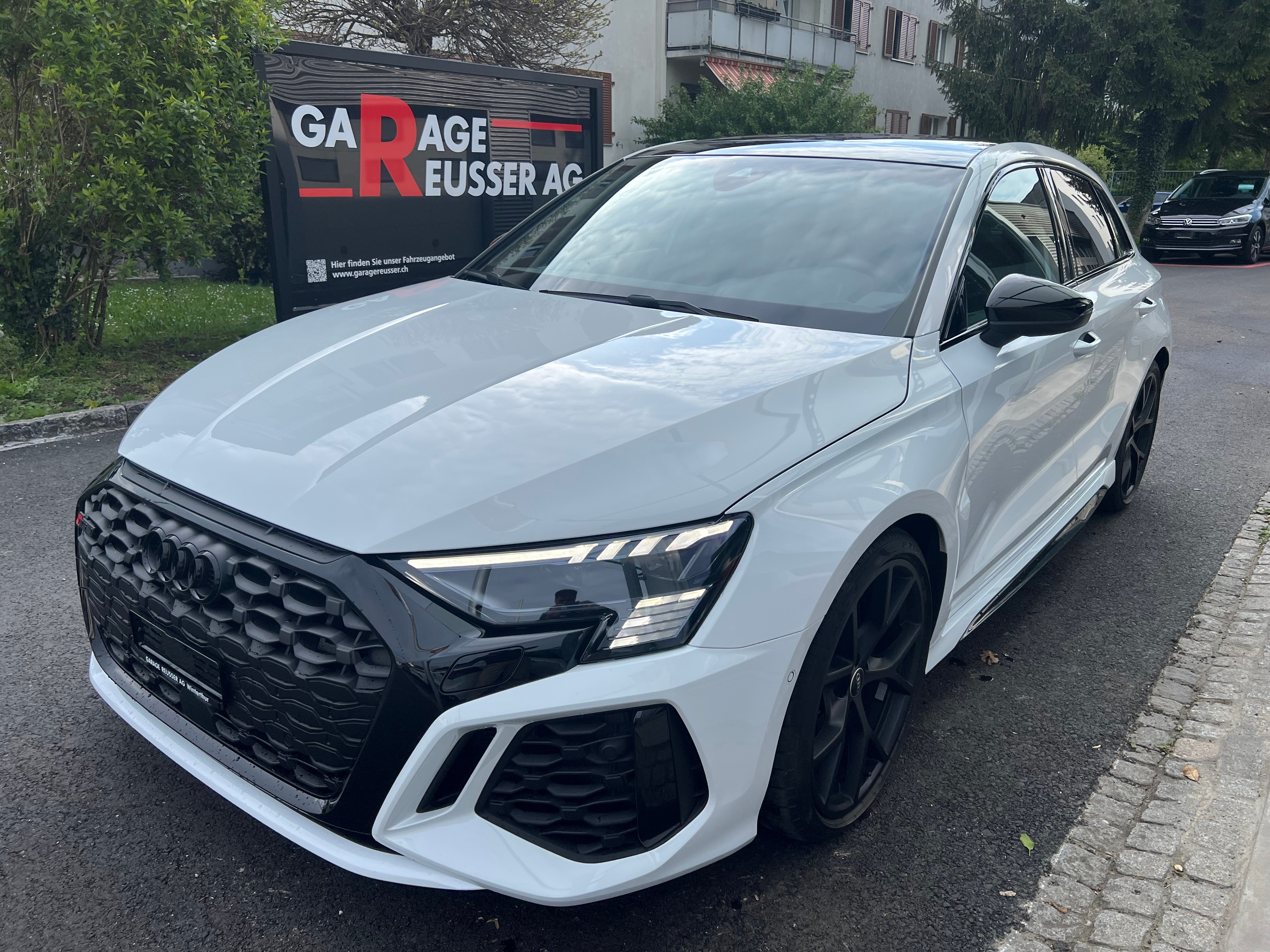 AUDI RS3 SPORTBACK 2.5 TSI QUATTRO ***OPTIKPAKET SCHWARZ***