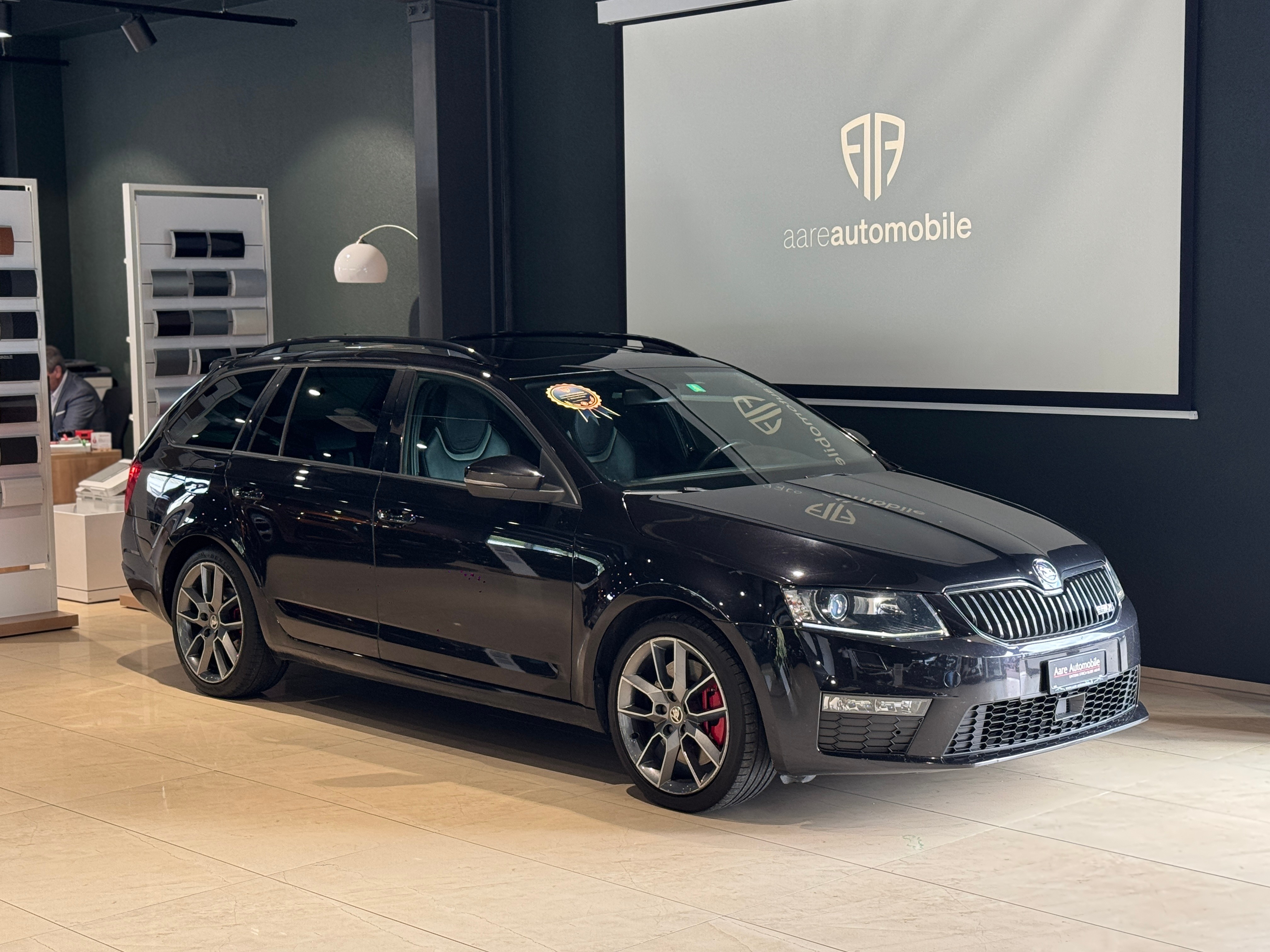 SKODA Octavia Combi 2.0 TSI RS DSG