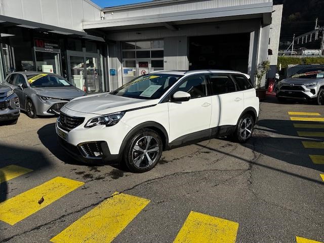 PEUGEOT 5008 1.2 PureTech Business Line