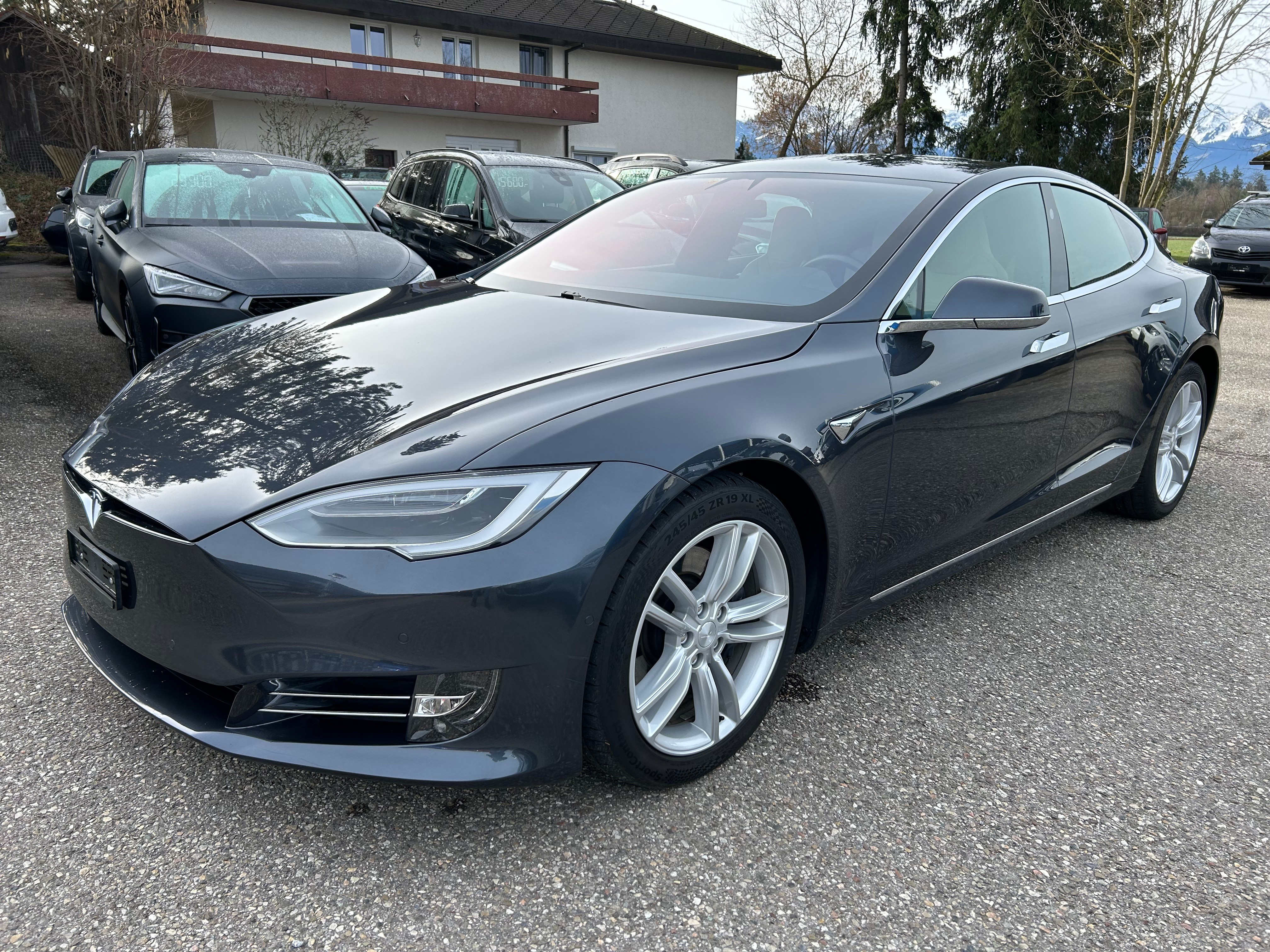 TESLA Model S 90 D