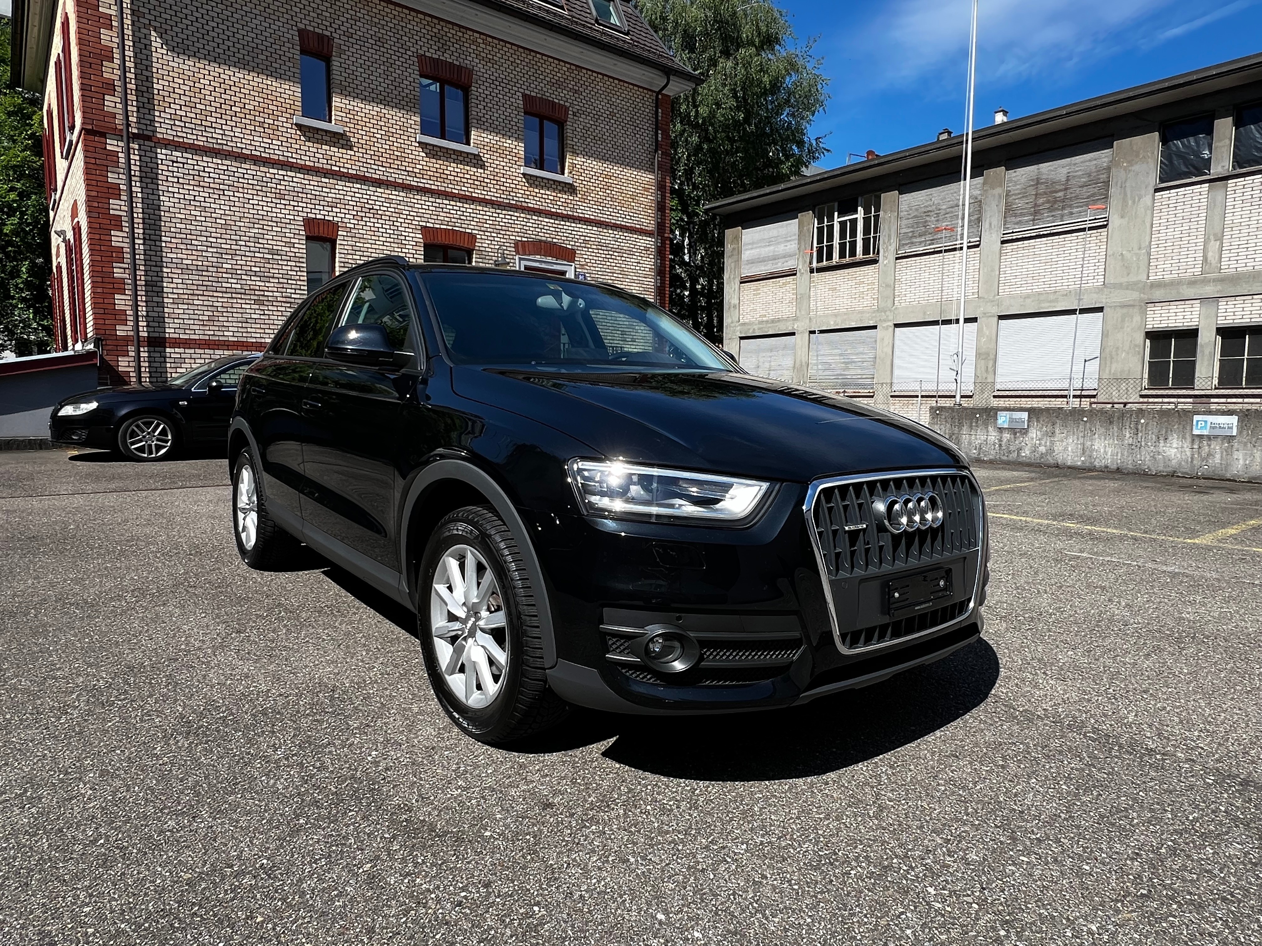 AUDI Q3 2.0 TDI quattro S-tronic