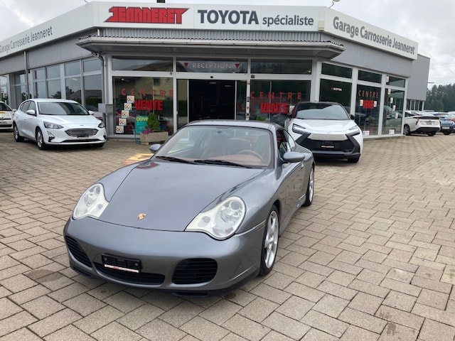 PORSCHE 911 Carrera 4 S