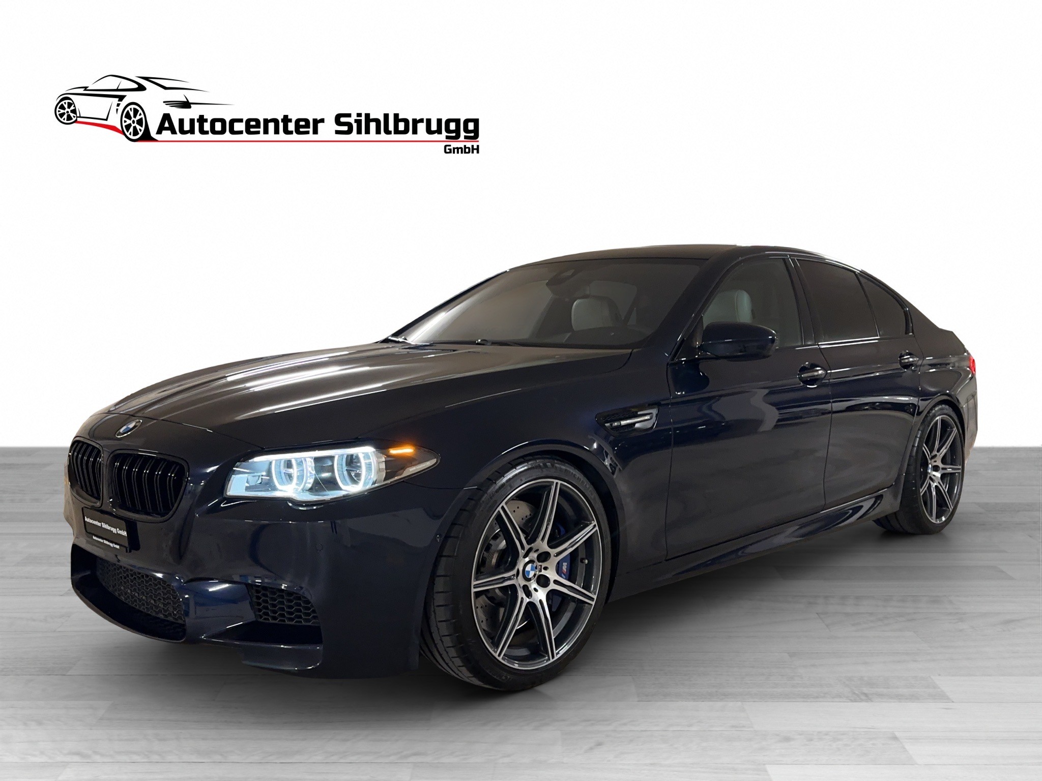 BMW M5 Drivelogic Competition