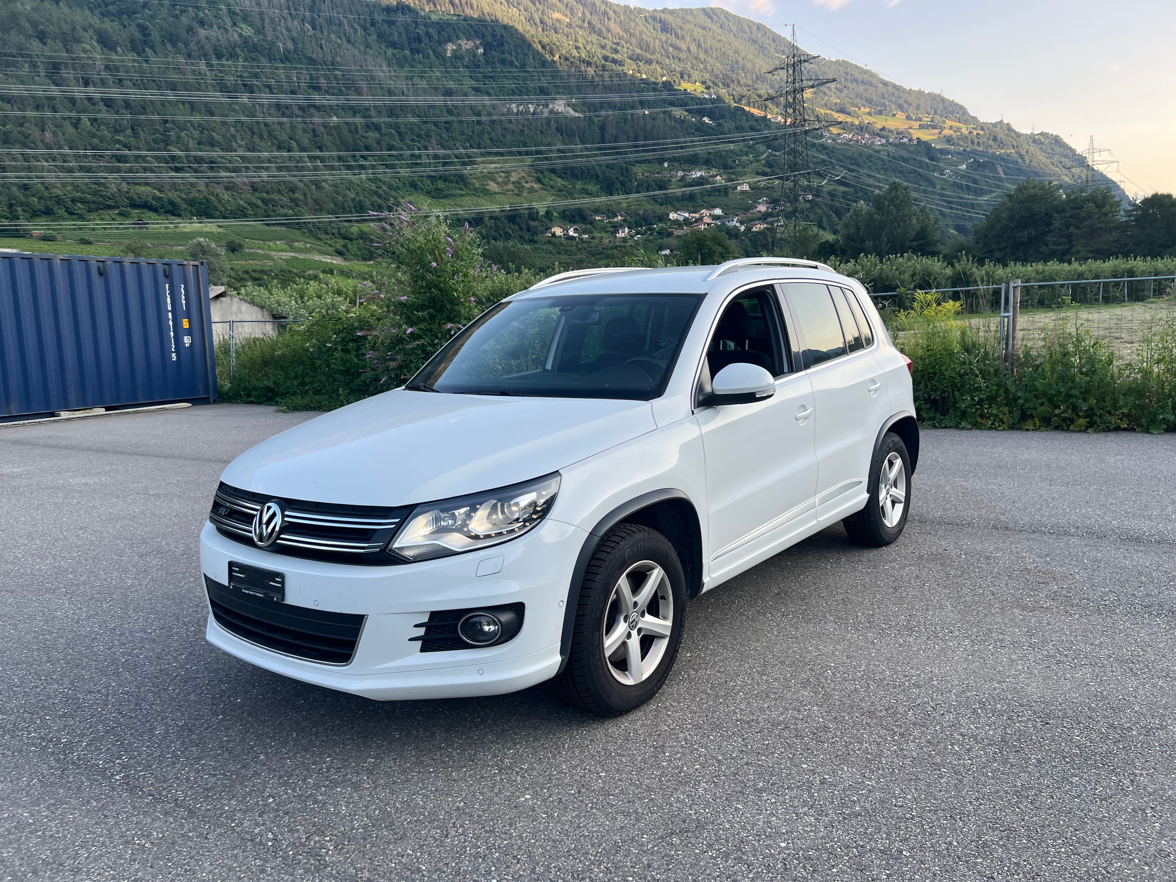 VW Tiguan 2.0 TDI BMT R-Line Design 4Motion DSG