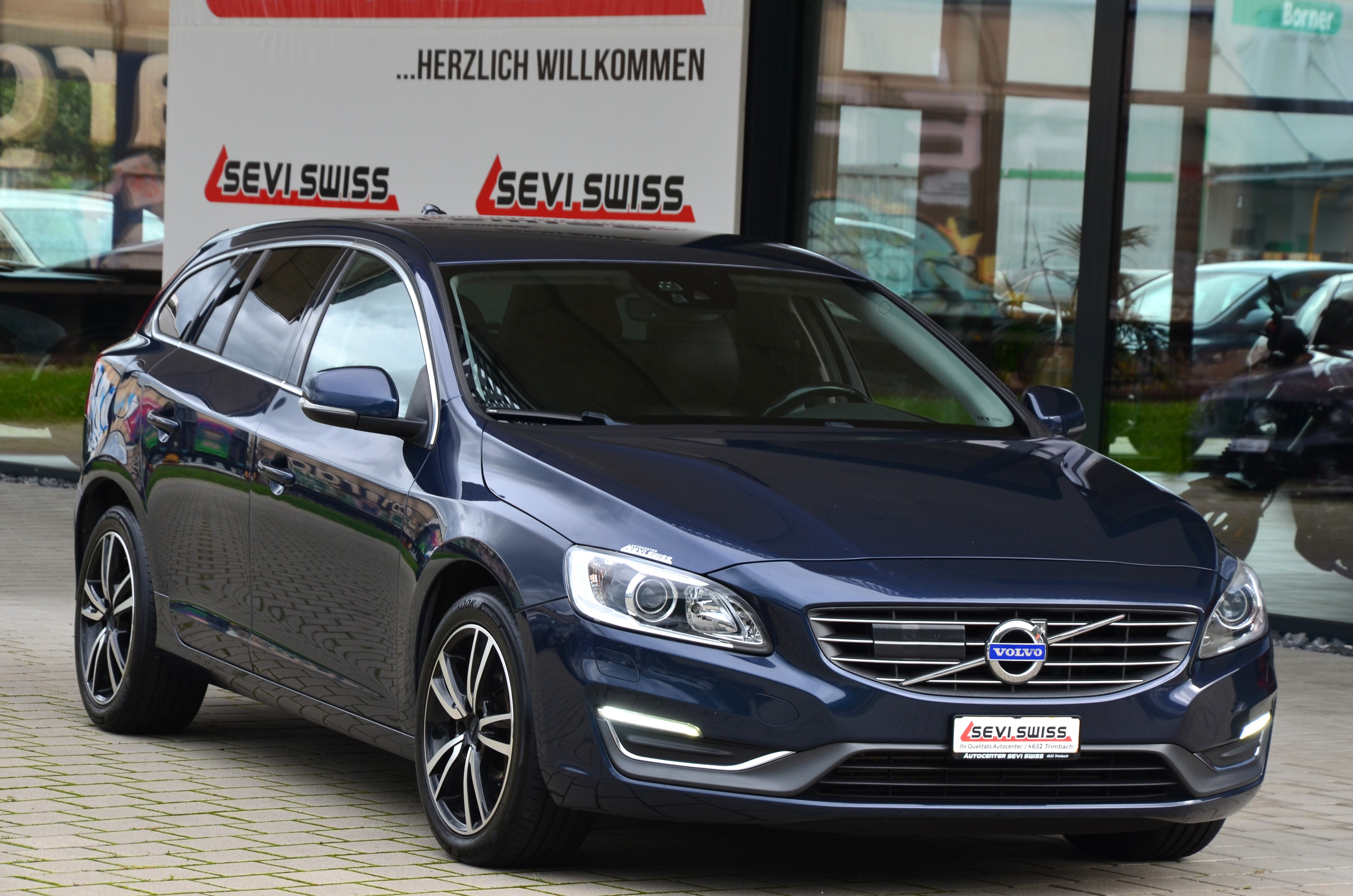 VOLVO V60 D5 AWD Geartronic