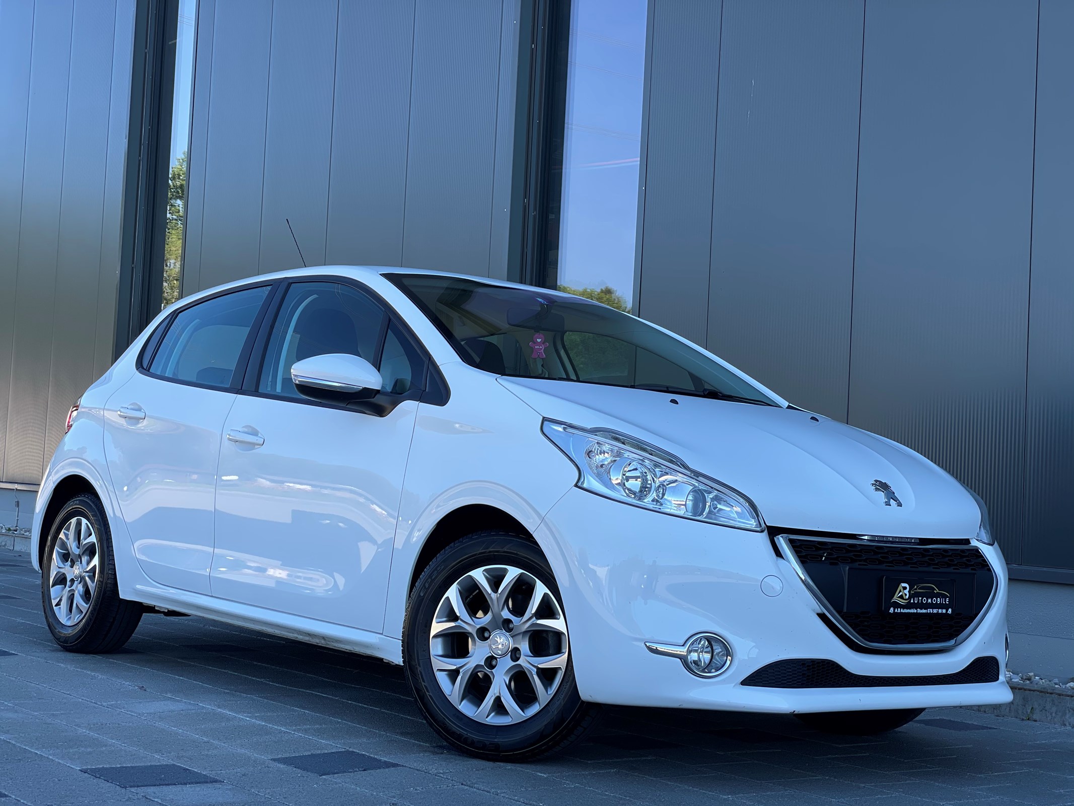 PEUGEOT 208 1.2 VTI Active