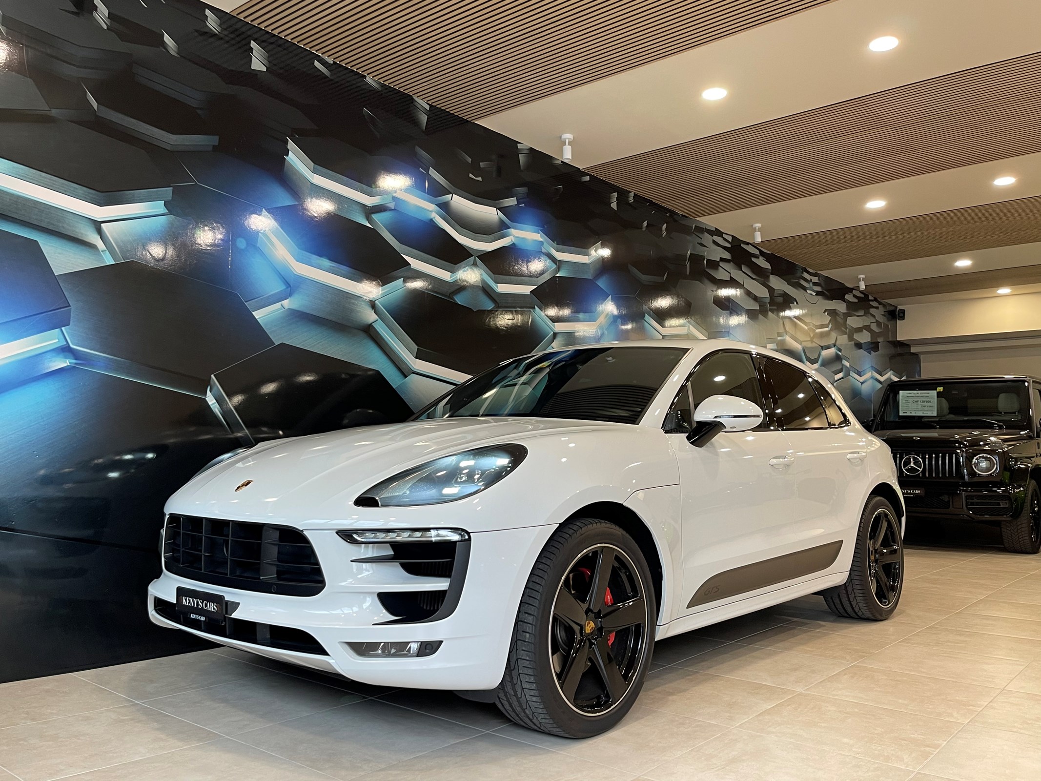 PORSCHE Macan GTS PDK