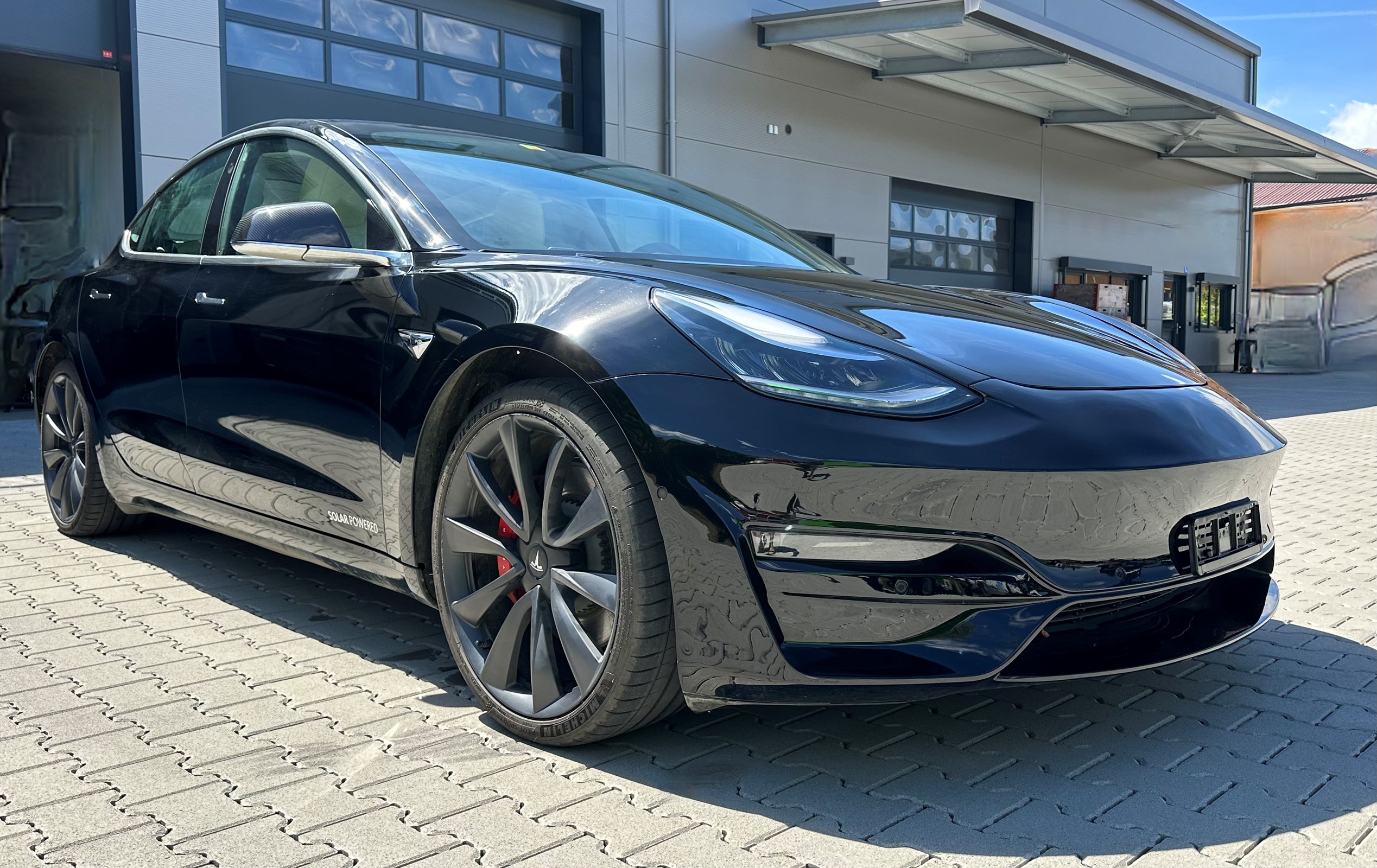 TESLA Model 3 Performance Dual Motor AWD