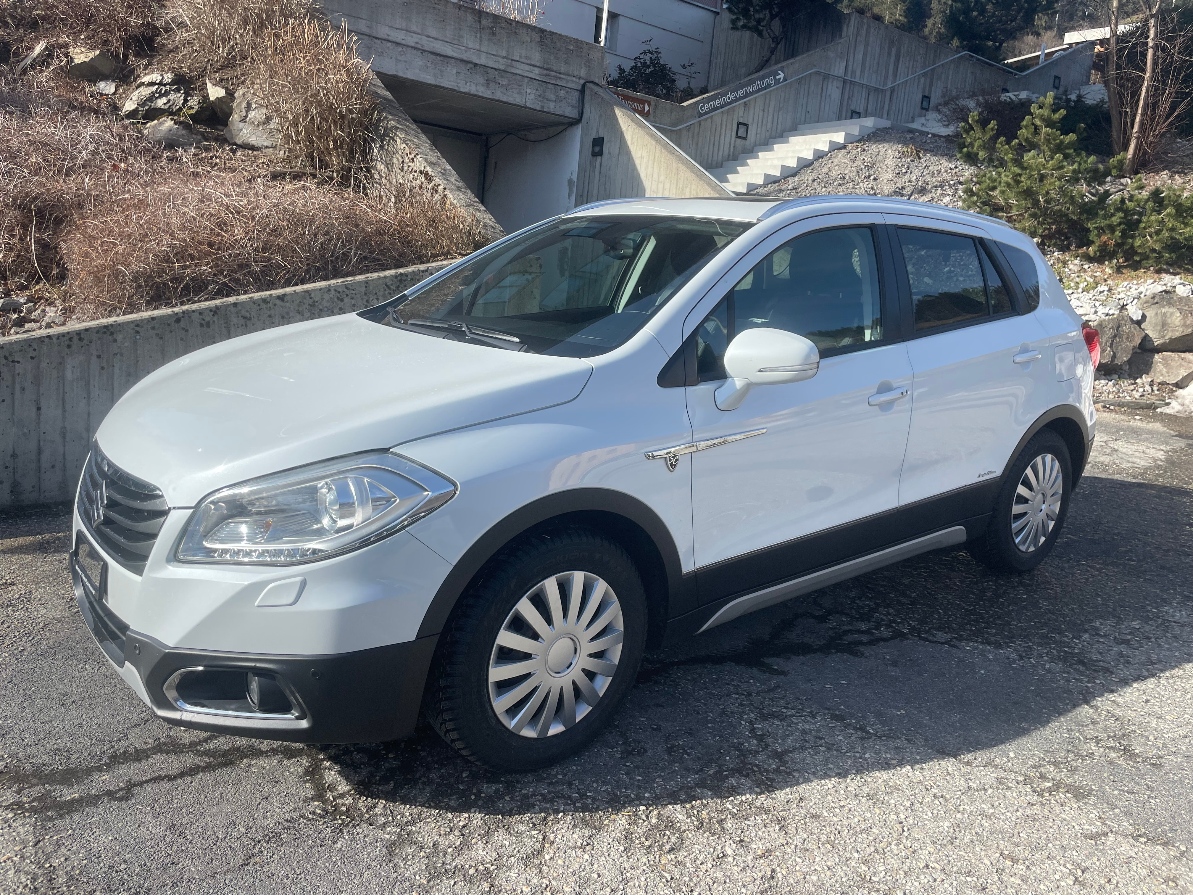 SUZUKI SX4 S-Cross 1.6 TD Compact Top 4WD