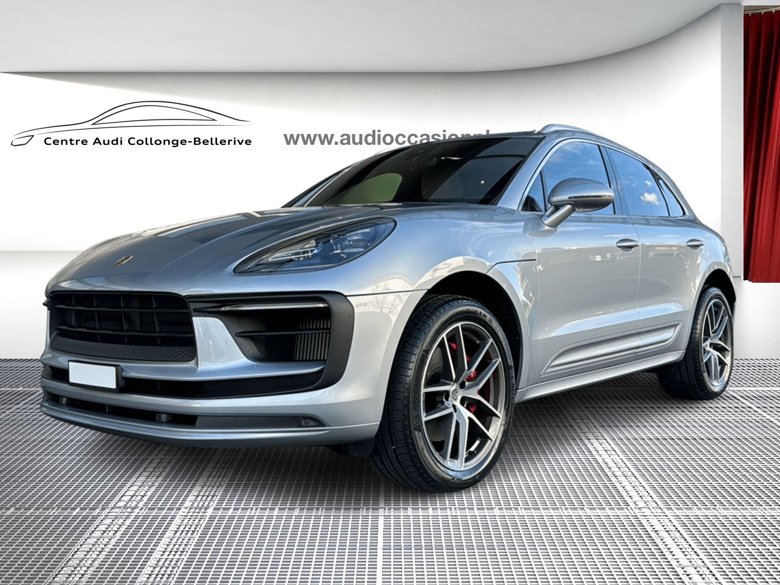 PORSCHE Macan S PDK