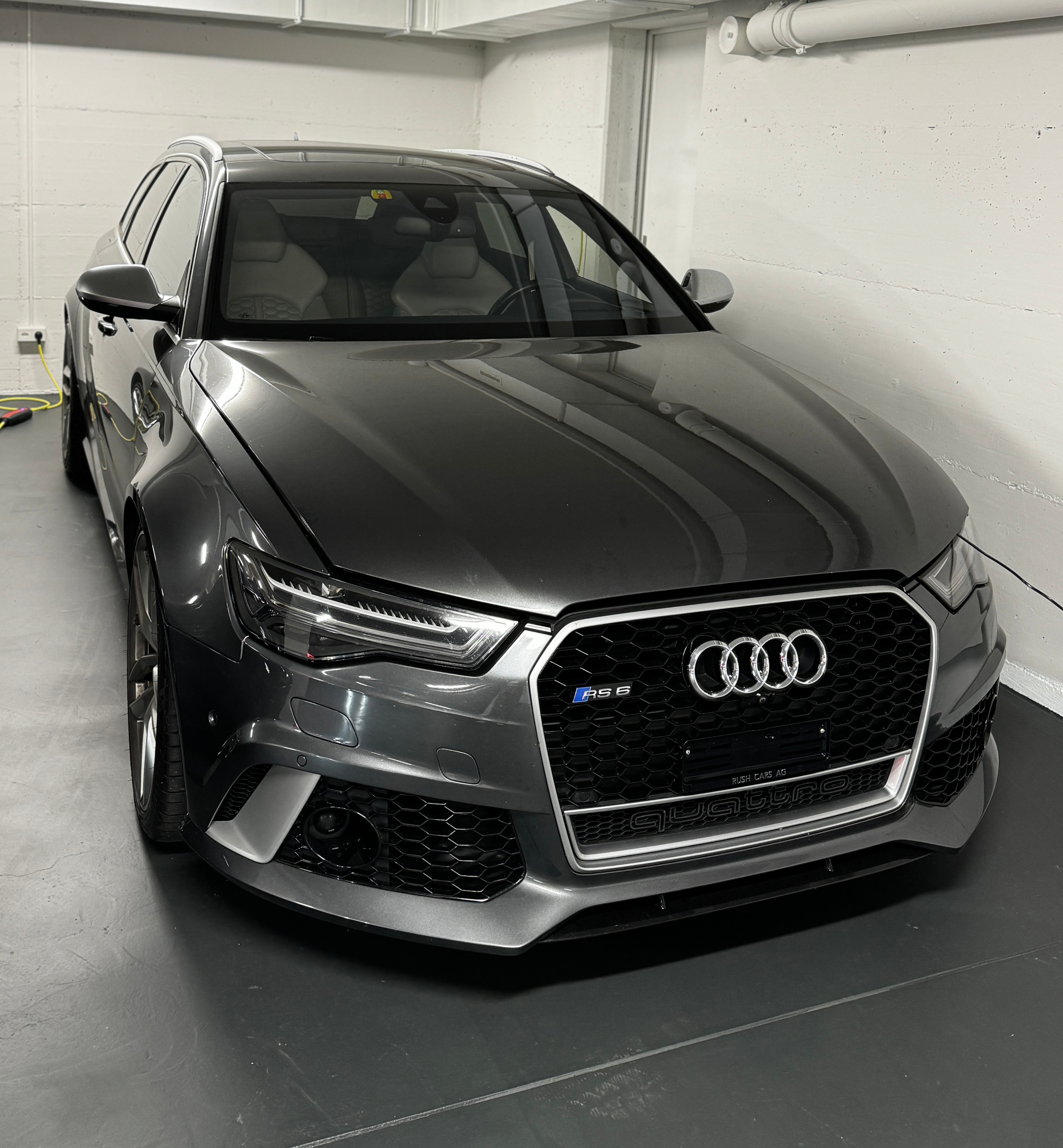 AUDI RS6 Avant 4.0 TFSI V8 quattro Tiptronic