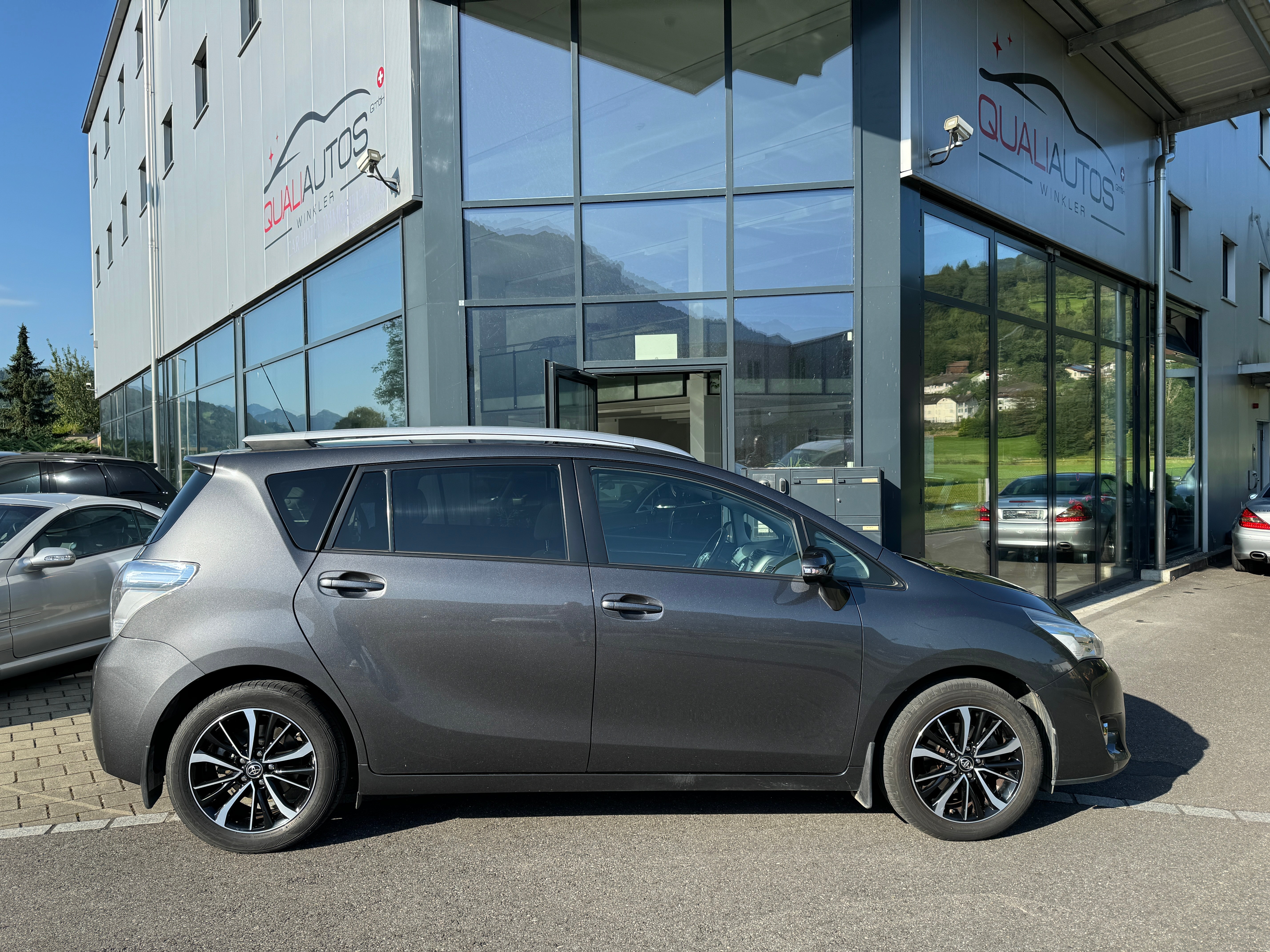 TOYOTA Verso 1.8 Trend