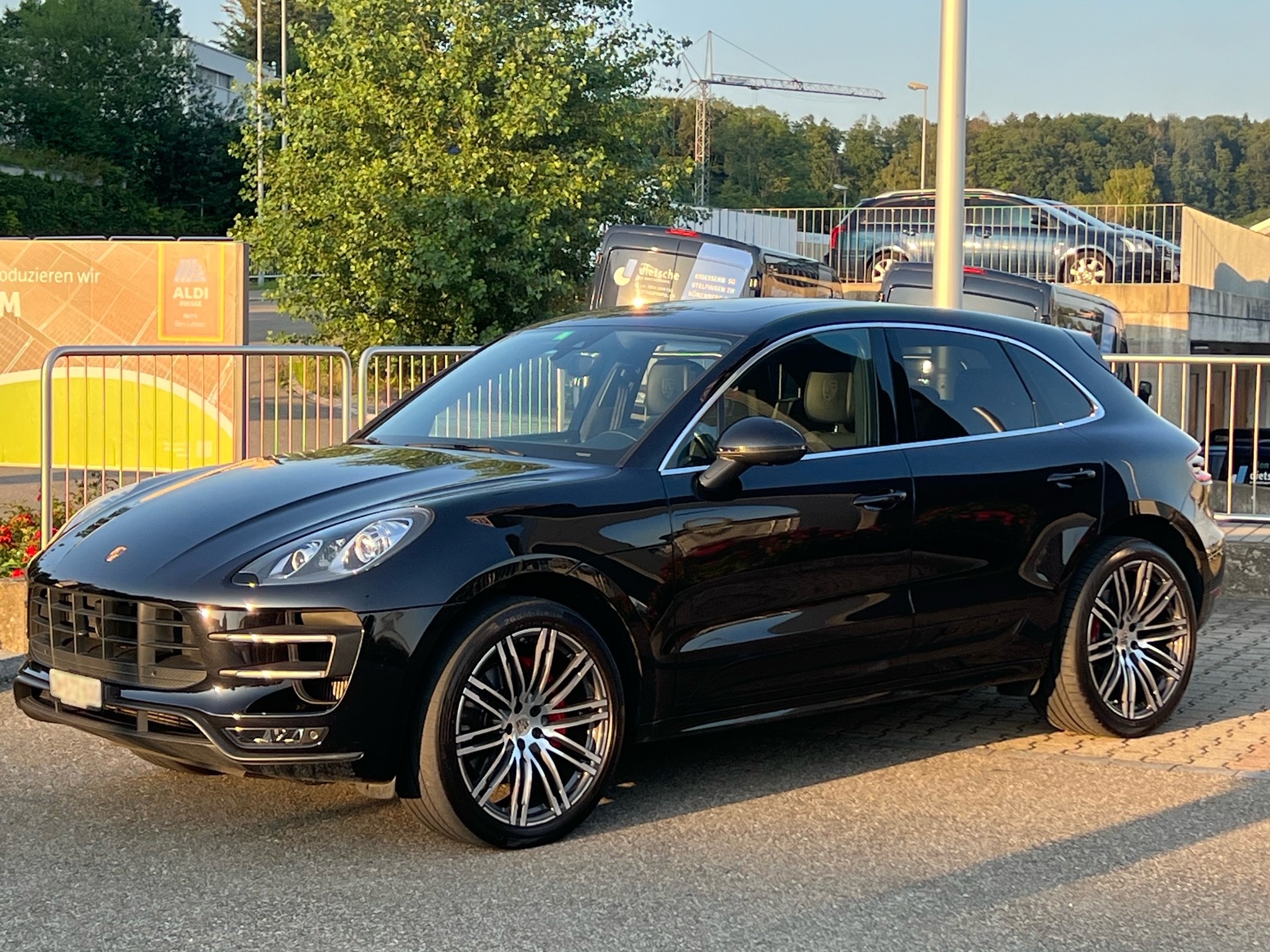 PORSCHE Macan Turbo PDK