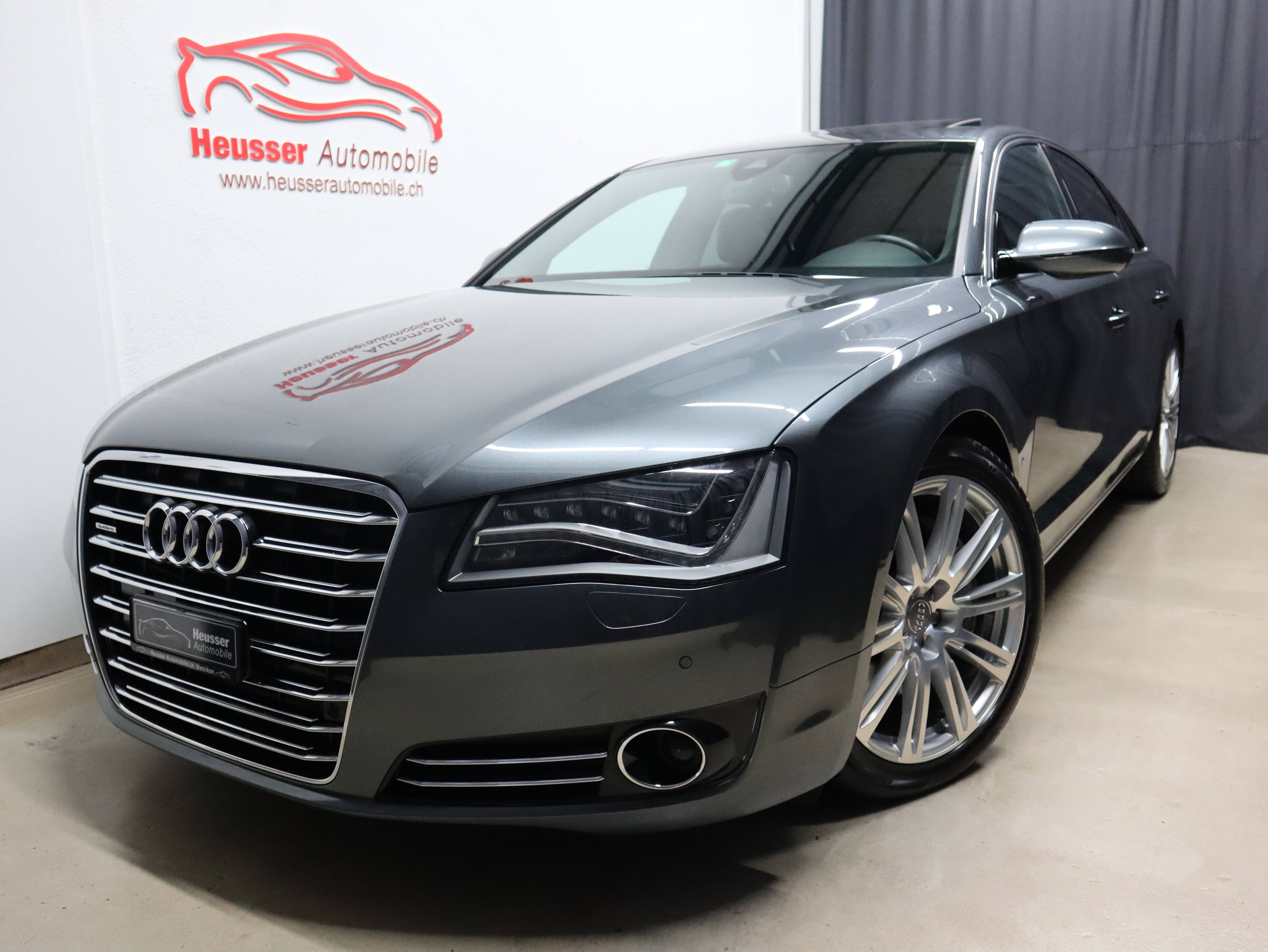 AUDI A8 3.0 TDI quattro tiptronic - Luftfederung - Bose - Kamera - 250 PS