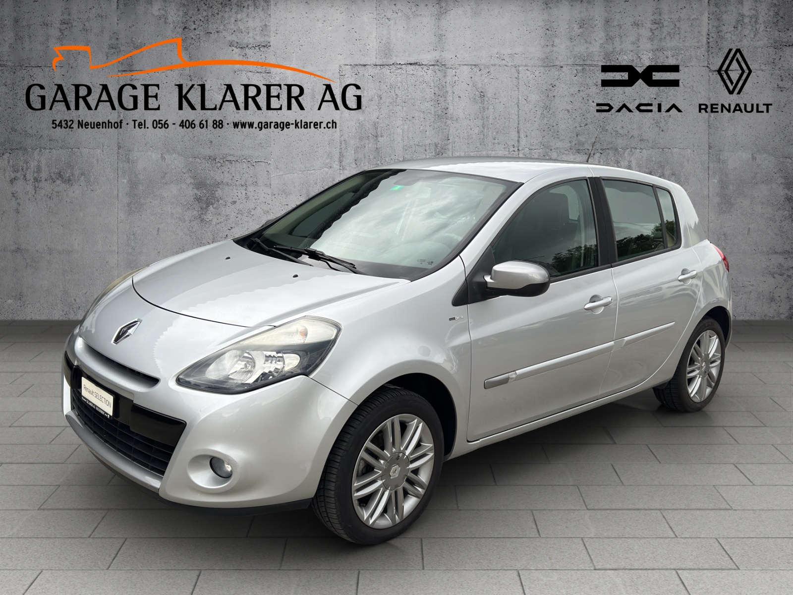 RENAULT Clio 1.6 16V Night&Day Automatic