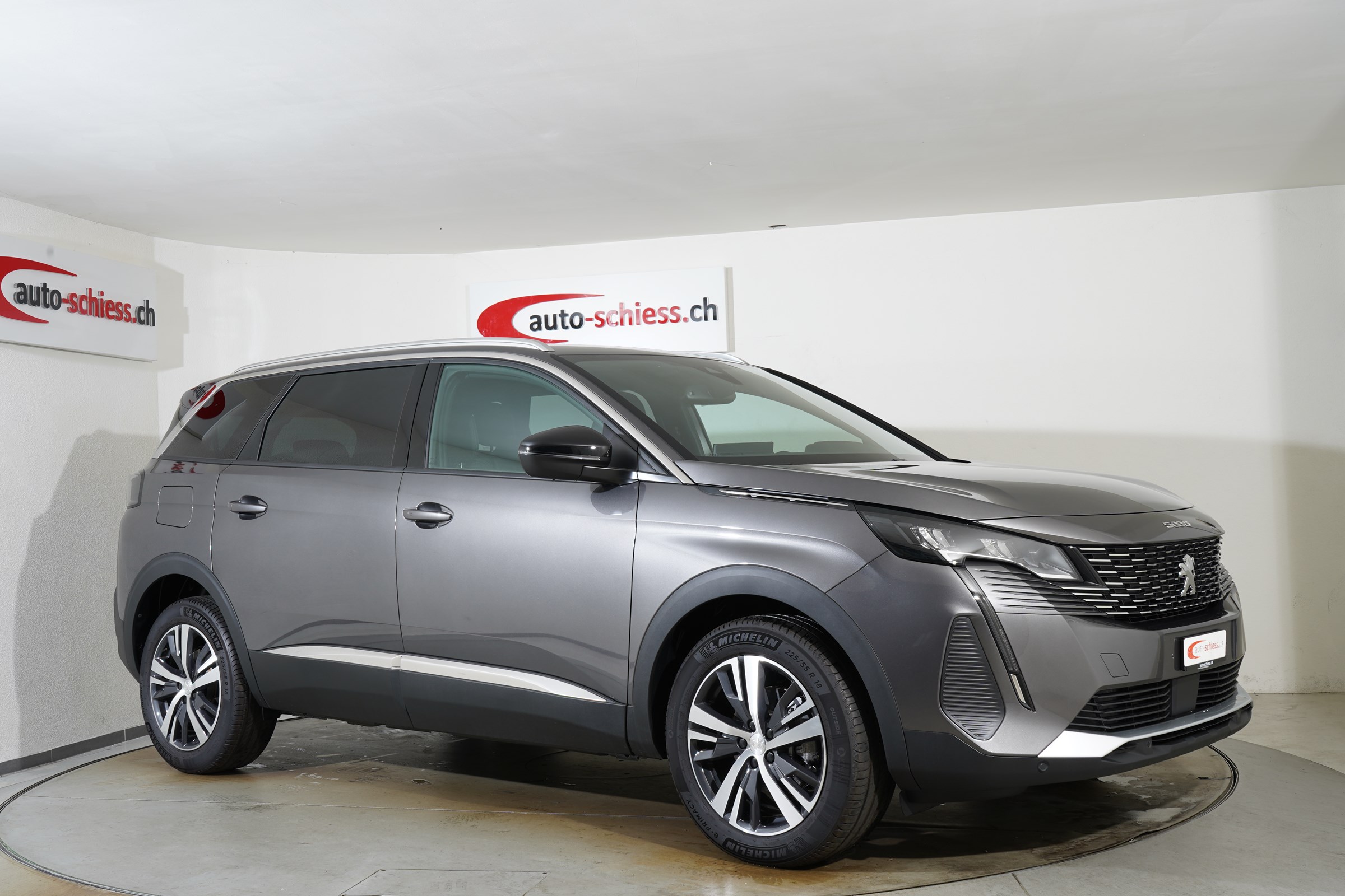 PEUGEOT 5008 1.2 Pure Tech Allure Pack EAT8 7PL