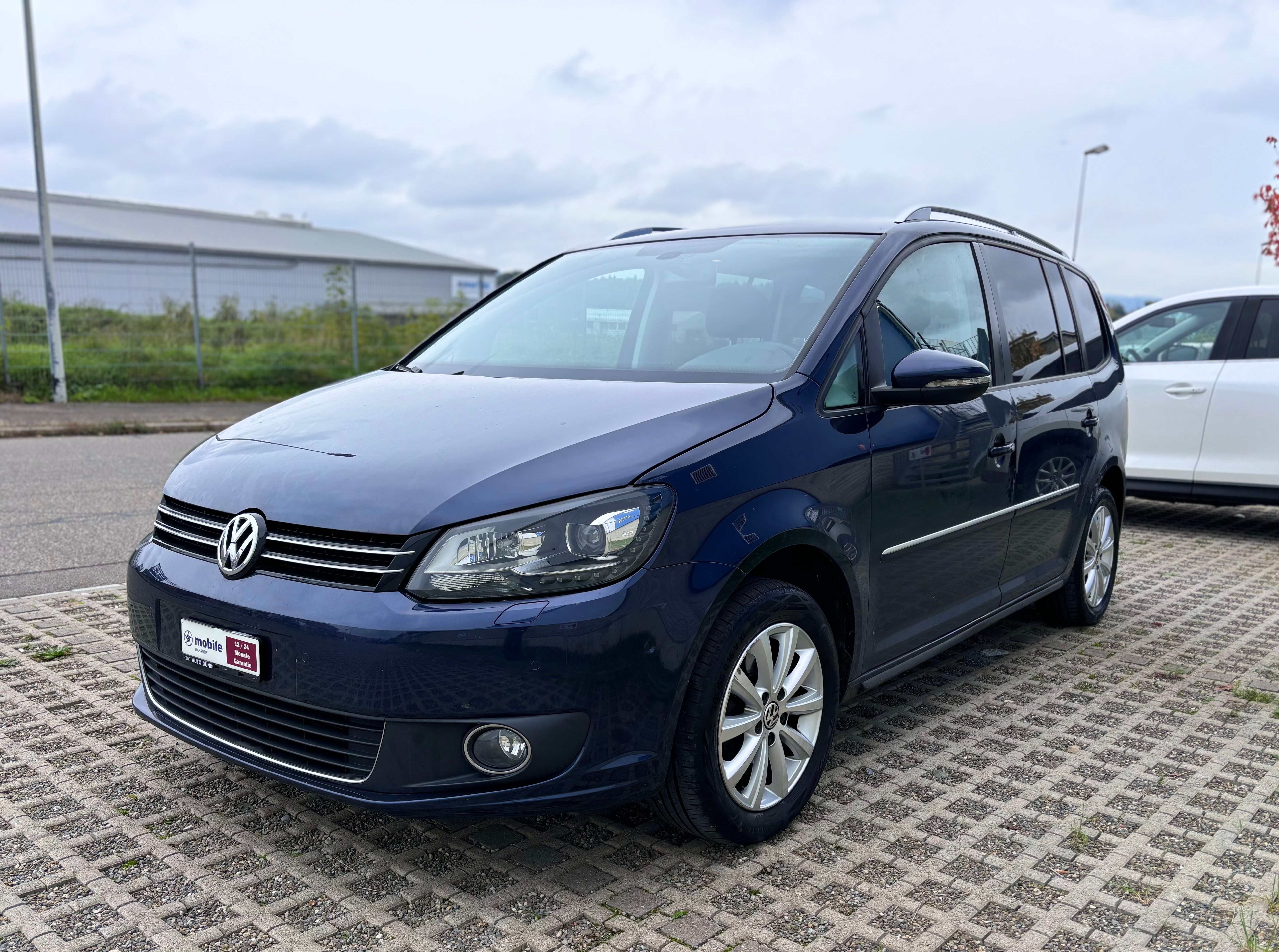 VW Touran 1.6 TDI BlueMotion Technology Highline DSG 7 Platz