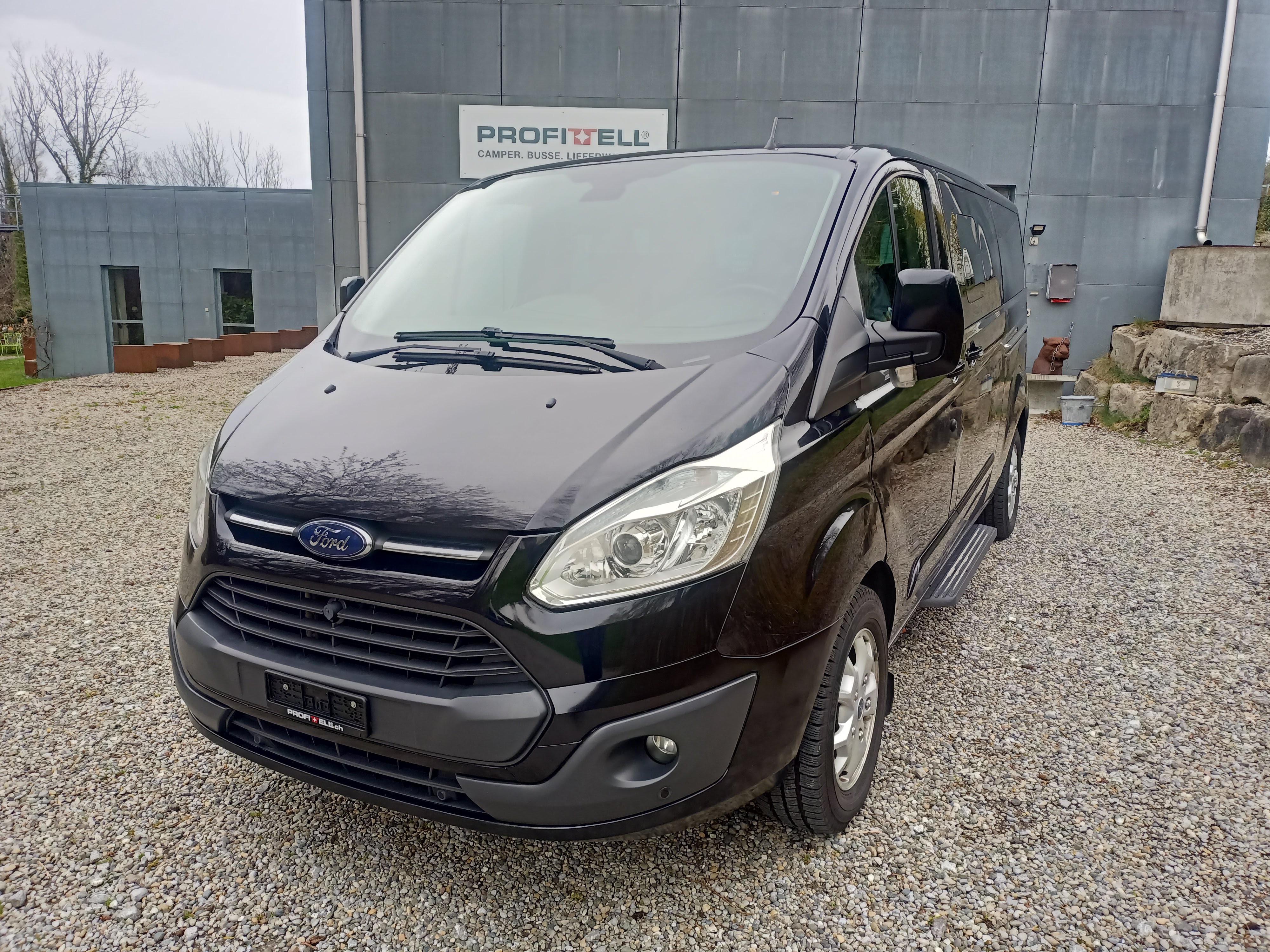 FORD Tourneo Custom 300 L2H1 Knie Edition