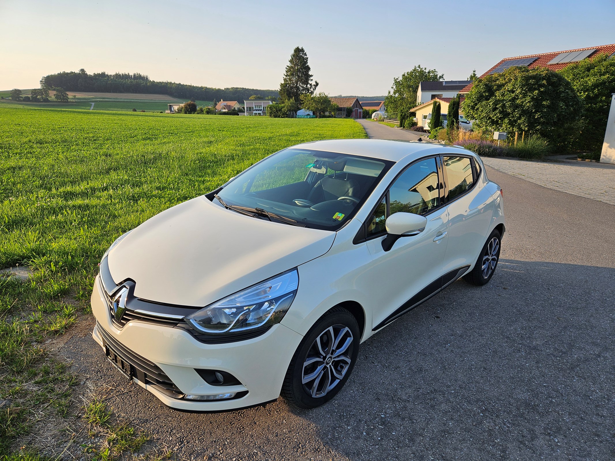 RENAULT Clio 0.9 Intens