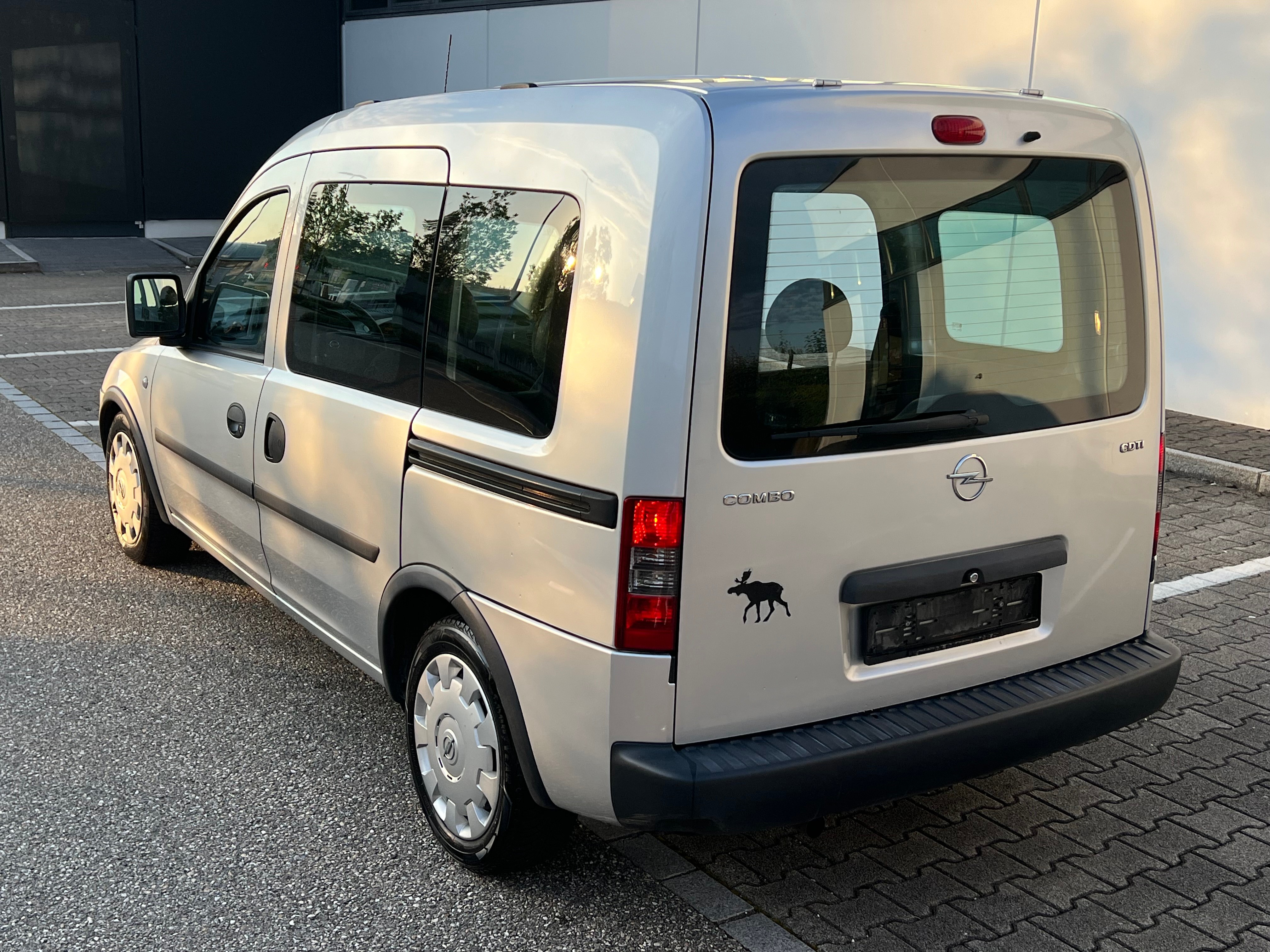 OPEL Opel Combo C13TD Diesel Automat