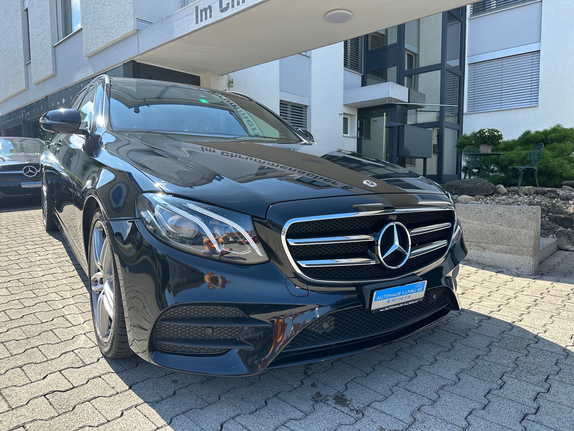 MERCEDES-BENZ E 220 d Swiss Star AMG Line 4Matic 9G-Tronic