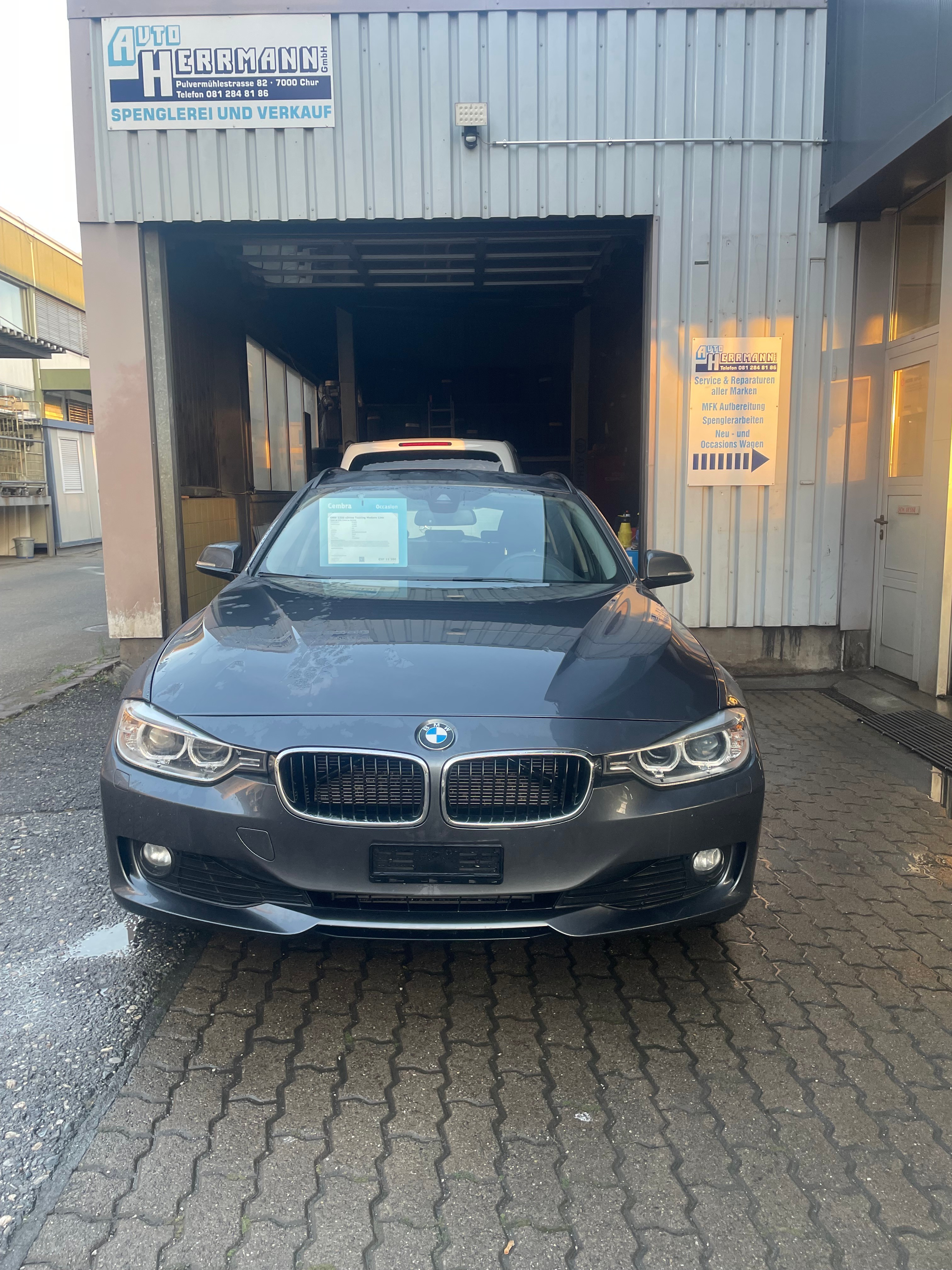 BMW 320d xDrive Touring Modern Line