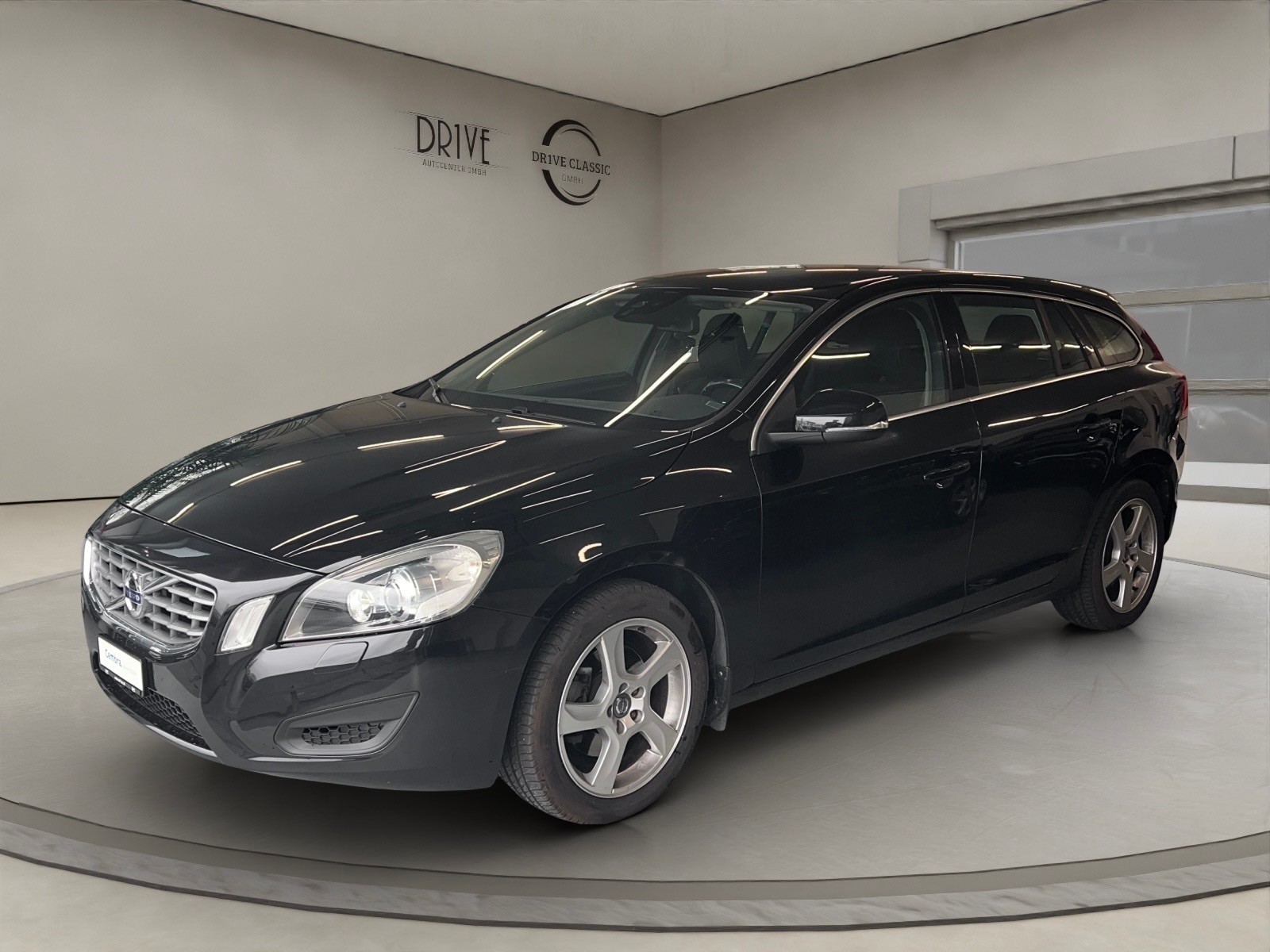 VOLVO V60 T4 Momentum Powershift