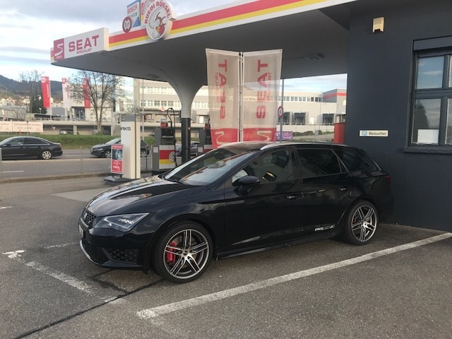 SEAT Leon ST 2.0 TSI Cupra 290 DSG