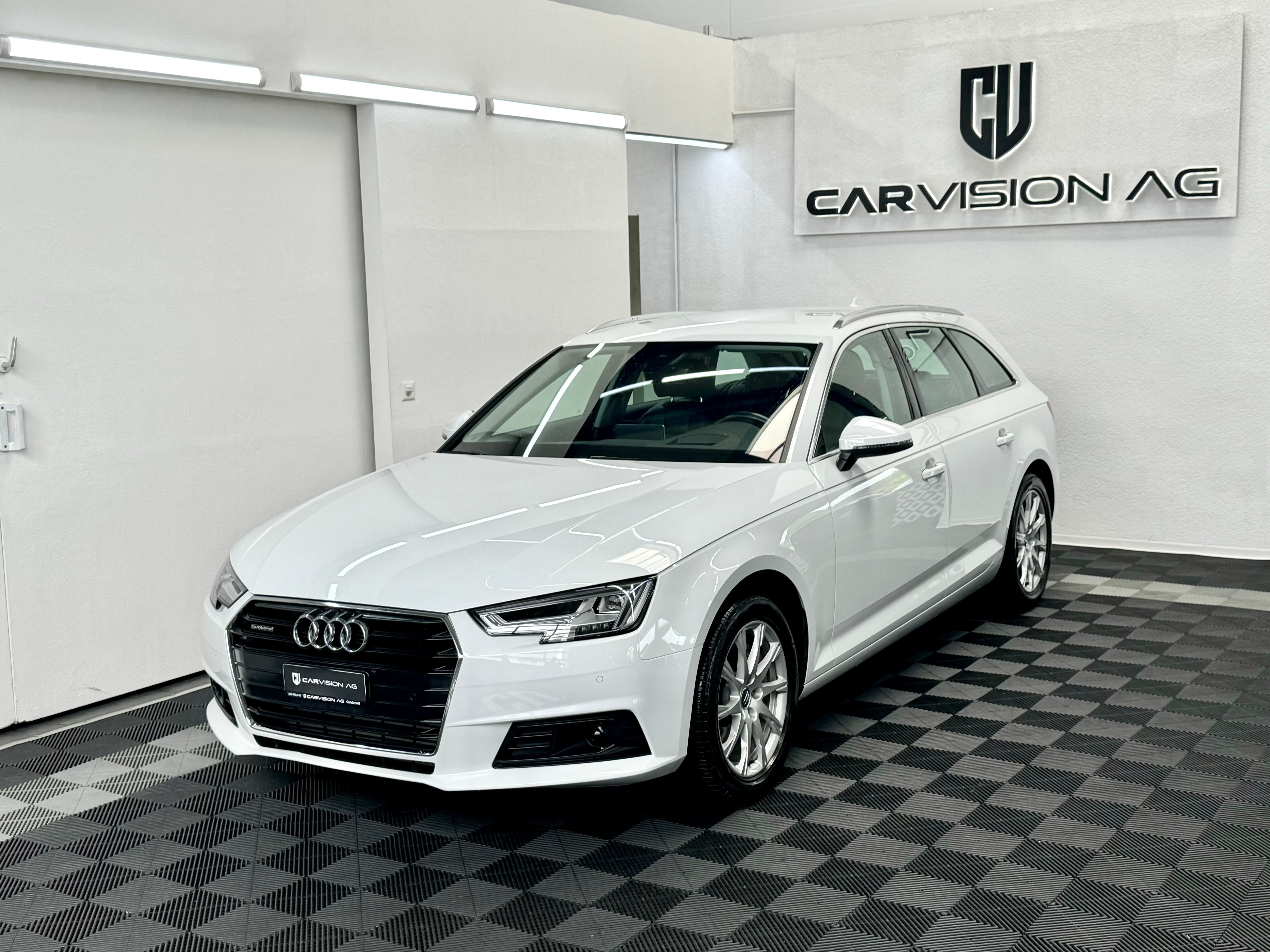 AUDI A4 Avant 3.0 TDI quattro S-tronic