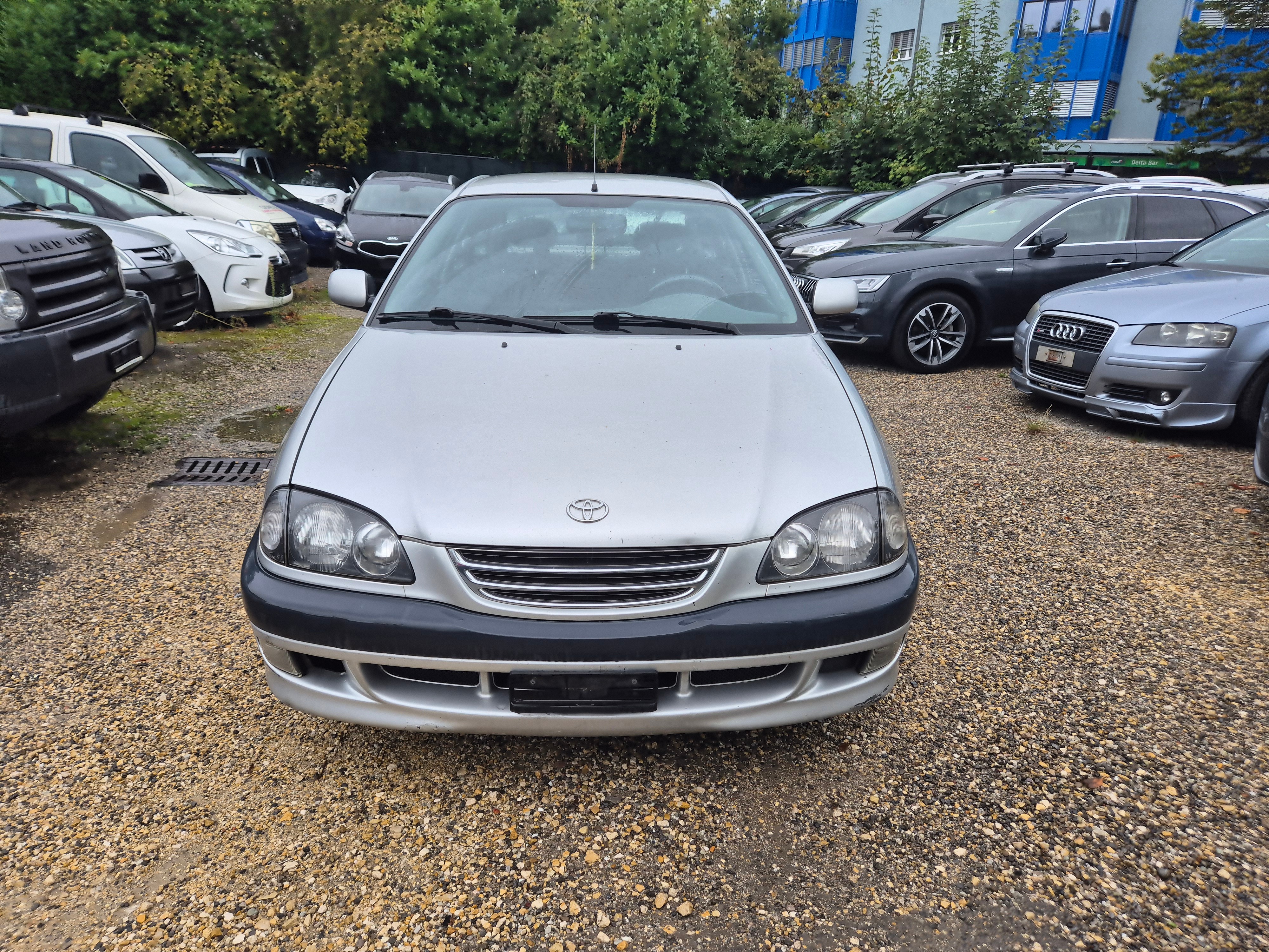 TOYOTA Avensis 2.0 Linea Sol Liftback