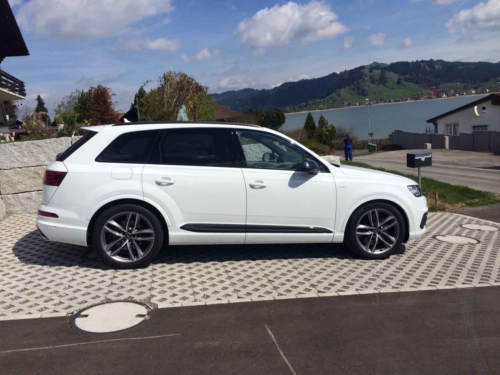 AUDI SQ7 4.0 TDI quattro tiptronic